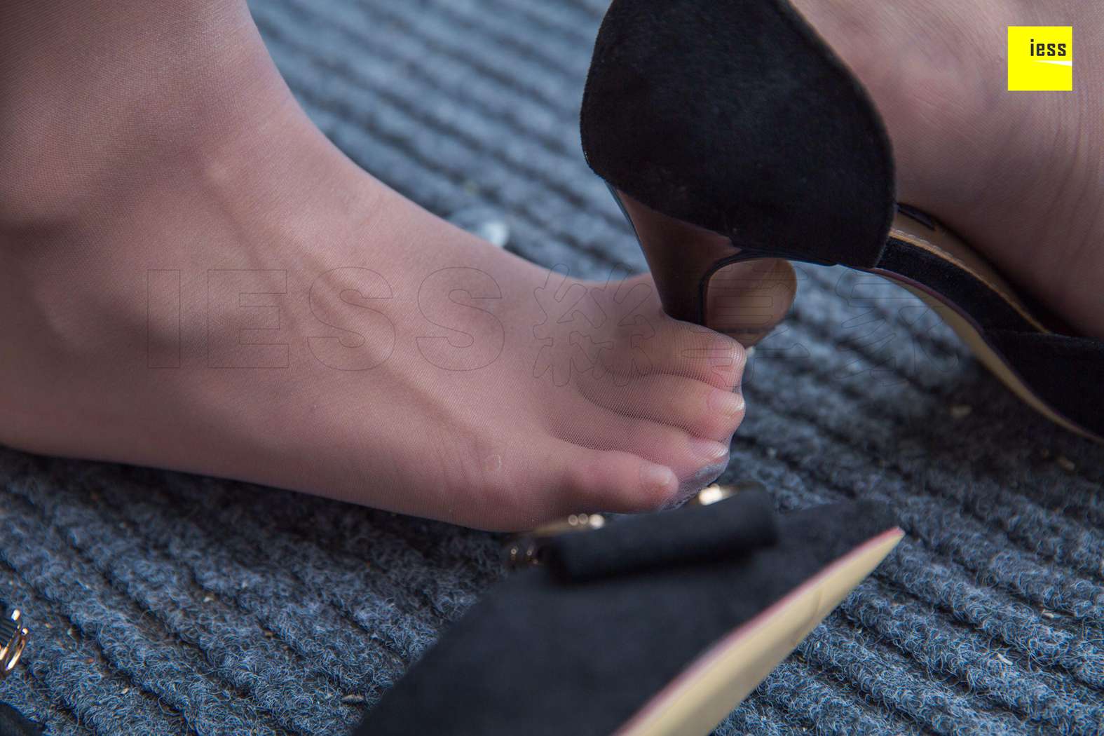 图片[42]-[IESS异思趣向] 2018.12.10 丝享家377：《婉萍上班前小憩》婉萍 在线浏览 – 速更版-美库