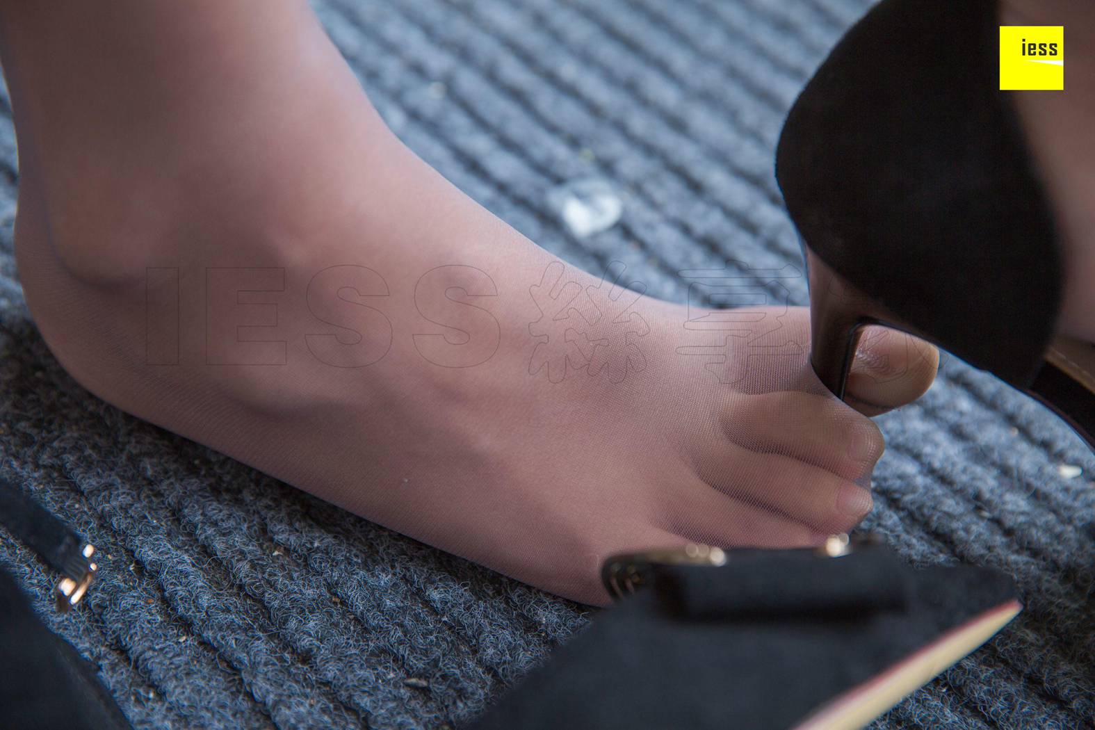 图片[59]-[IESS异思趣向] 2018.12.10 丝享家377：《婉萍上班前小憩》婉萍 在线浏览 – 速更版-美库