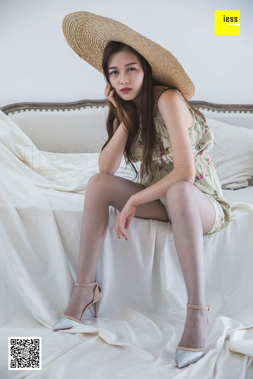 图片[40]-[IESS异思趣向] 2018.12.12 丝享家379：《九妹碎花裙灰丝》九妹 在线浏览 – 速更版-美库