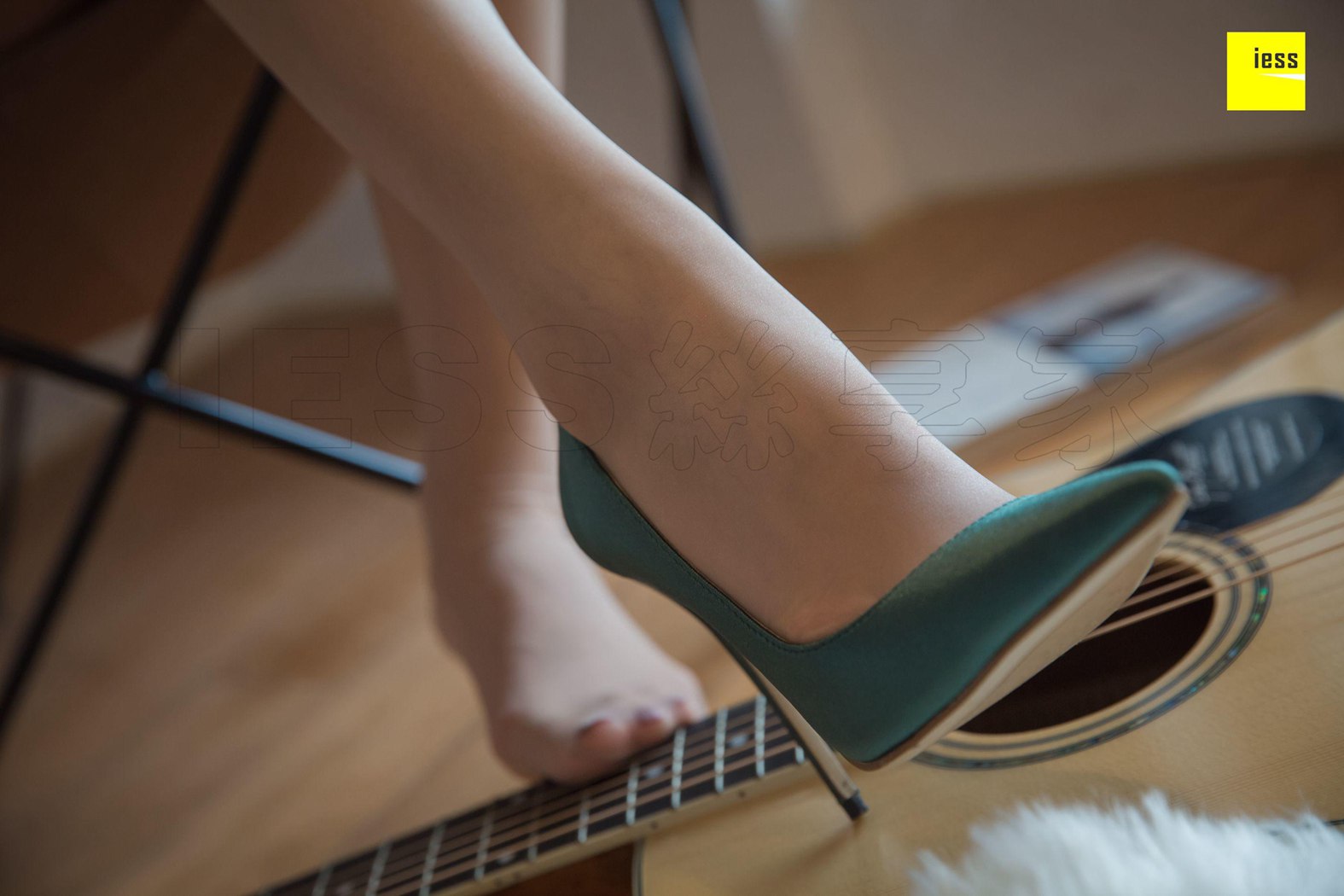 图片[63]-[IESS异思趣向] 2018.12.13 丝享家380：《七七的绿色高跟鞋》七七 在线浏览 – 速更版-美库