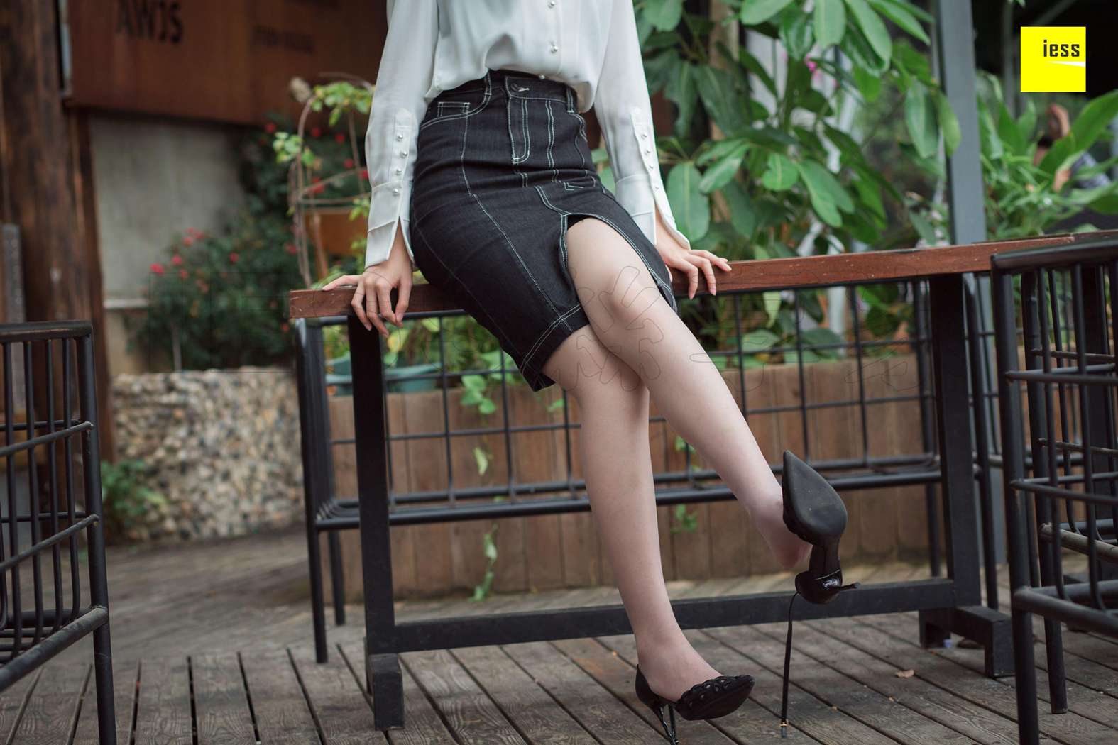 图片[5]-[IESS异思趣向] 2018.12.17 丝享家382：《紫紫知性灰丝》紫紫 在线浏览 – 速更版-美库