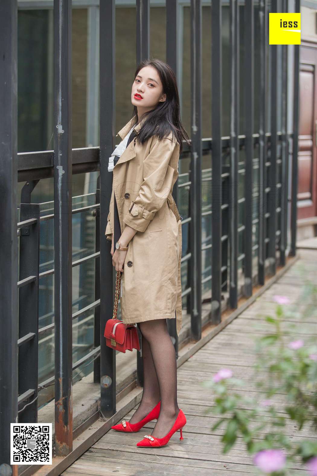 图片[17]-[IESS异思趣向] 2018.12.21 丝享家386：《气质风衣小红高》姗姗 在线浏览 – 速更版-美库