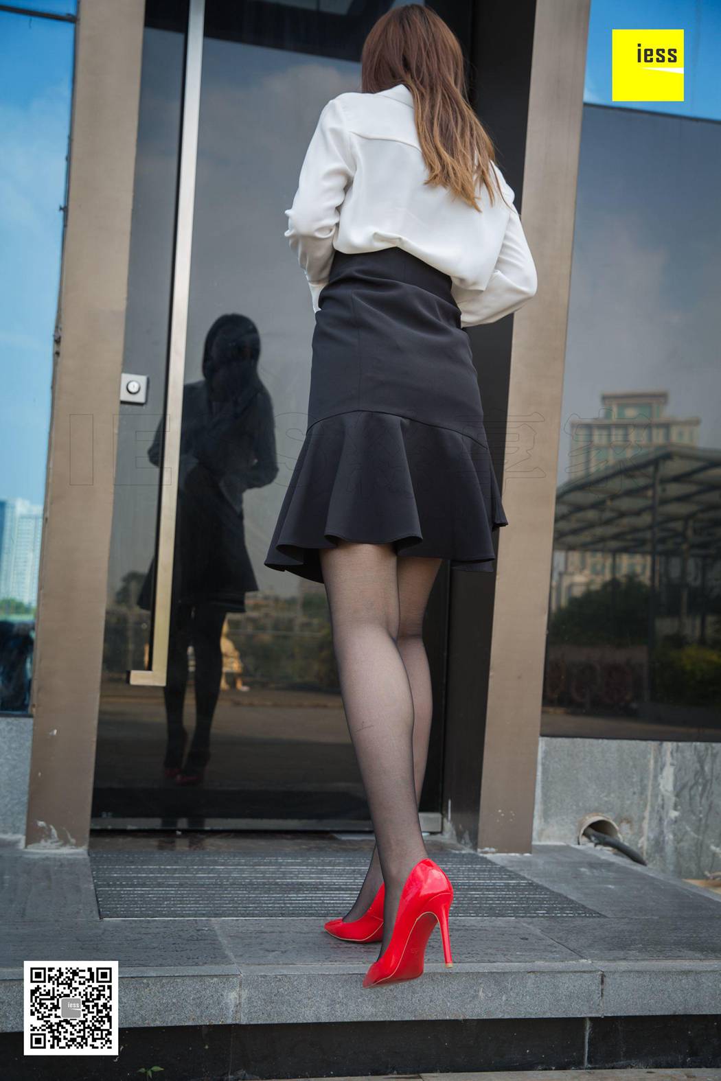 图片[86]-[IESS异思趣向] 2018.12.28 丝享家390：《被风吹乱的裙摆》紫紫 在线浏览 – 速更版-美库