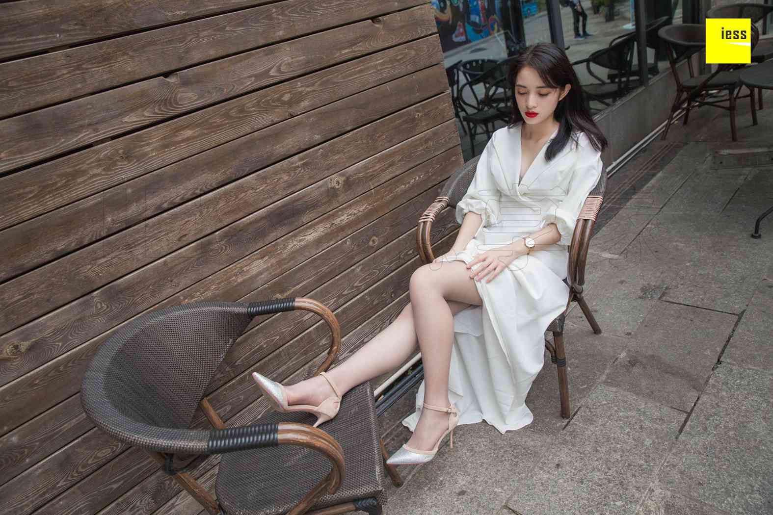 图片[76]-[IESS异思趣向] 2019.01.03 丝享家394：《烈焰红唇白长裙》姗姗 在线浏览 – 速更版-美库