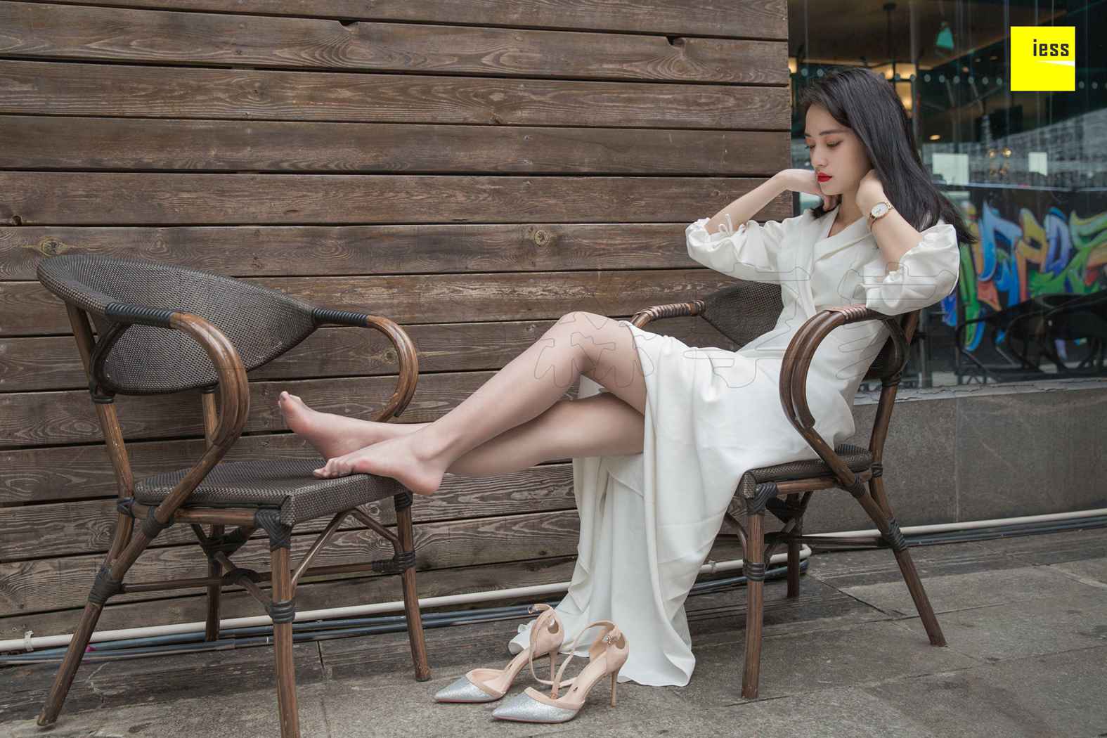 图片[69]-[IESS异思趣向] 2019.01.03 丝享家394：《烈焰红唇白长裙》姗姗 在线浏览 – 速更版-美库