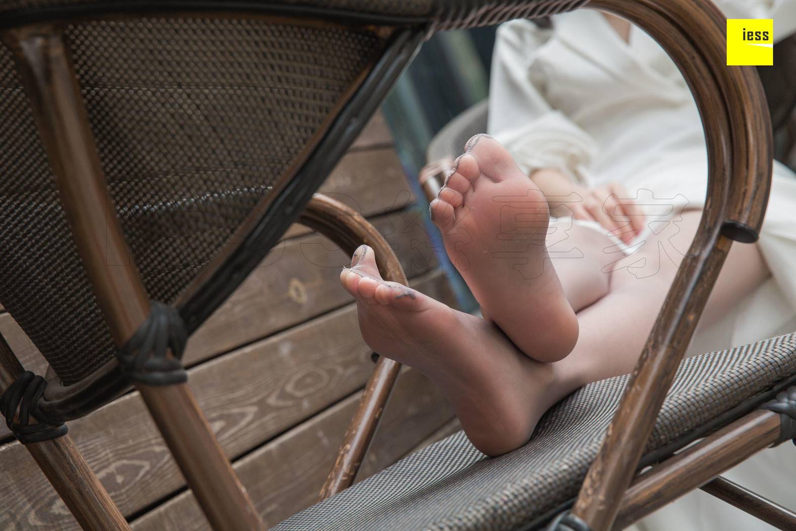 图片[73]-[IESS异思趣向] 2019.01.03 丝享家394：《烈焰红唇白长裙》姗姗 在线浏览 – 速更版-美库