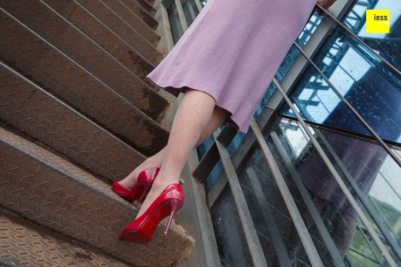 图片[31]-[IESS异思趣向] 2019.01.01 丝享家392：《婉萍祝大家元旦快乐》婉萍 在线浏览 – 速更版-美库