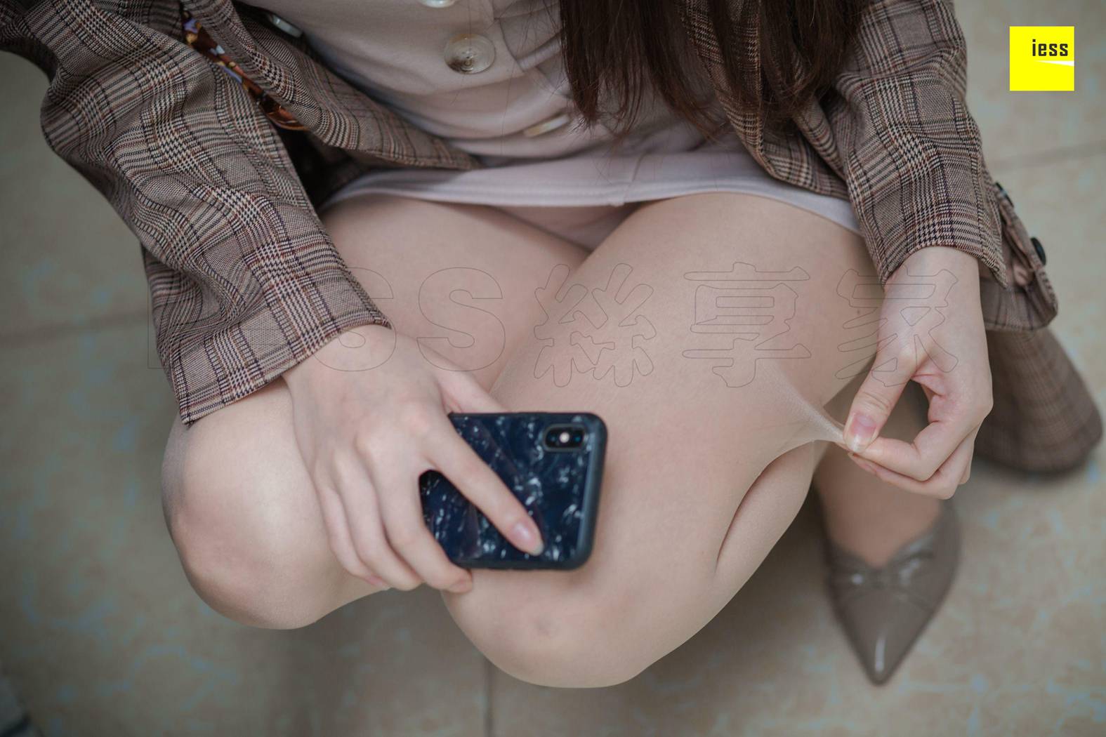 图片[72]-[IESS异思趣向] 2019.01.08 丝享家397：《小区楼下偶遇云芝》云芝 在线浏览 – 速更版-美库