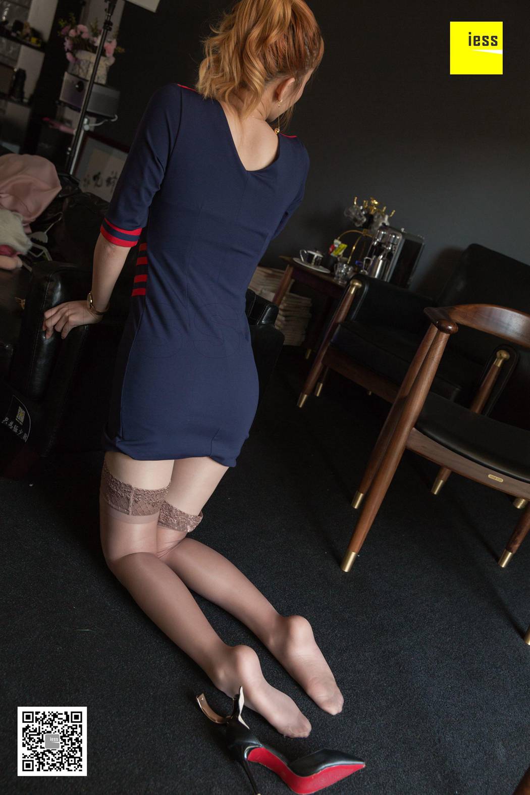 图片[33]-[IESS异思趣向] 2019.01.15 丝享家402：《秋姐的双层袜子》秋秋 在线浏览 – 速更版-美库