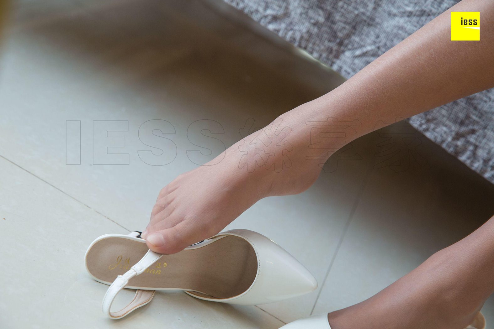 图片[51]-[IESS异思趣向] 2019.01.16 丝享家403：《婉萍的咖啡丝》婉萍 在线浏览 – 速更版-美库