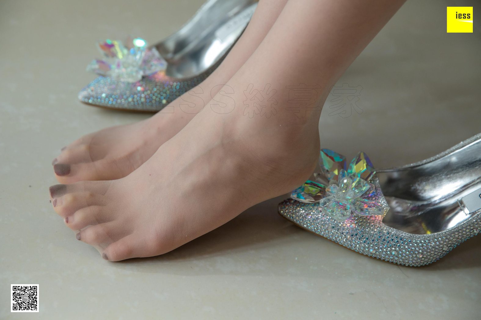 图片[24]-[IESS异思趣向] 2019.02.15 丝享家423：《九妹的水晶鞋》九妹 在线浏览 – 速更版-美库