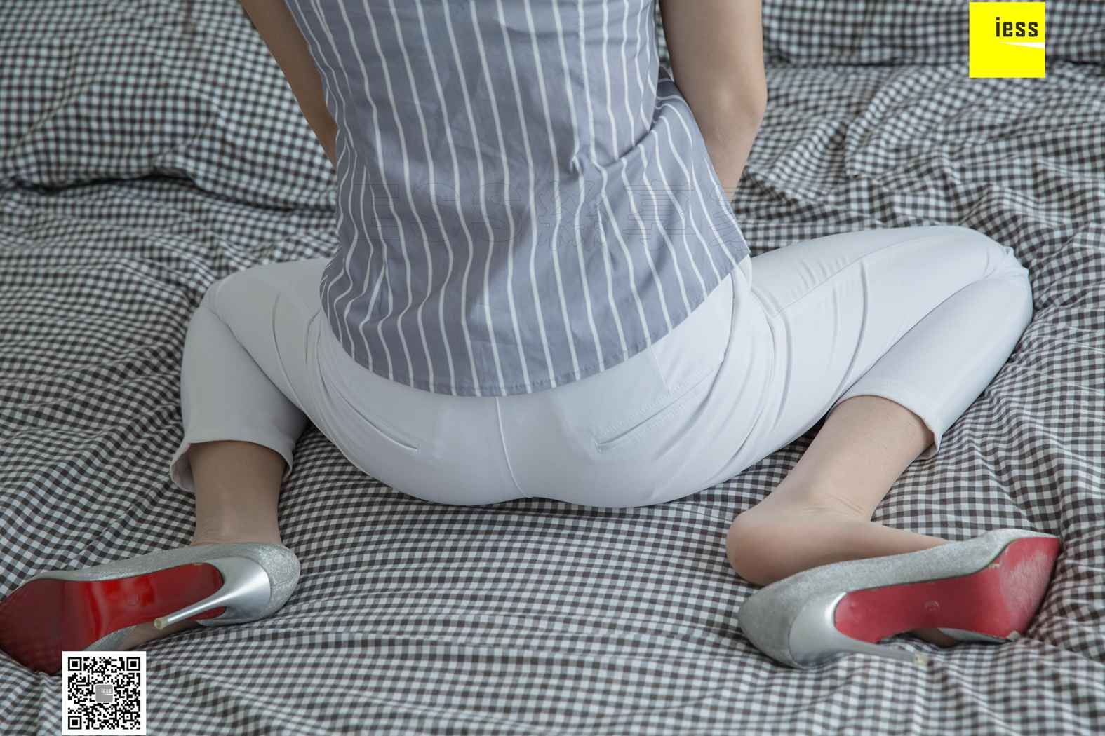 图片[37]-[IESS异思趣向] 2019.03.11 丝享家438：《小羽OL白长裤》小羽 在线浏览 – 速更版-美库