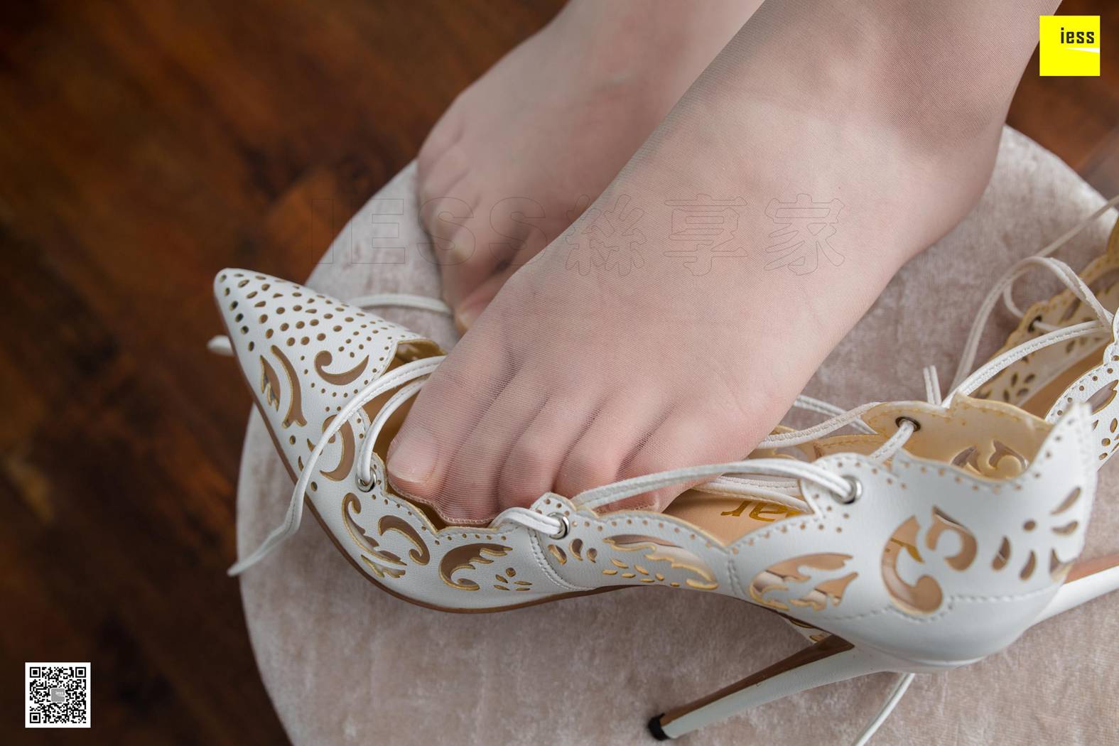 图片[62]-[IESS异思趣向] 2019.03.01 丝享家433：《梳妆台前的文欣》文欣 在线浏览 – 速更版-美库