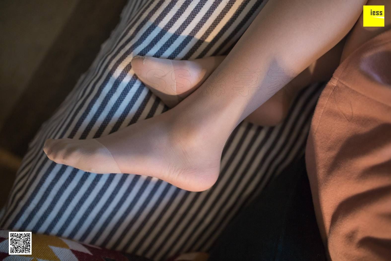 图片[20]-[IESS异思趣向] 2019.02.26 丝享家430：《秋秋粉嫩脚尖加固》秋秋 在线浏览 – 速更版-美库