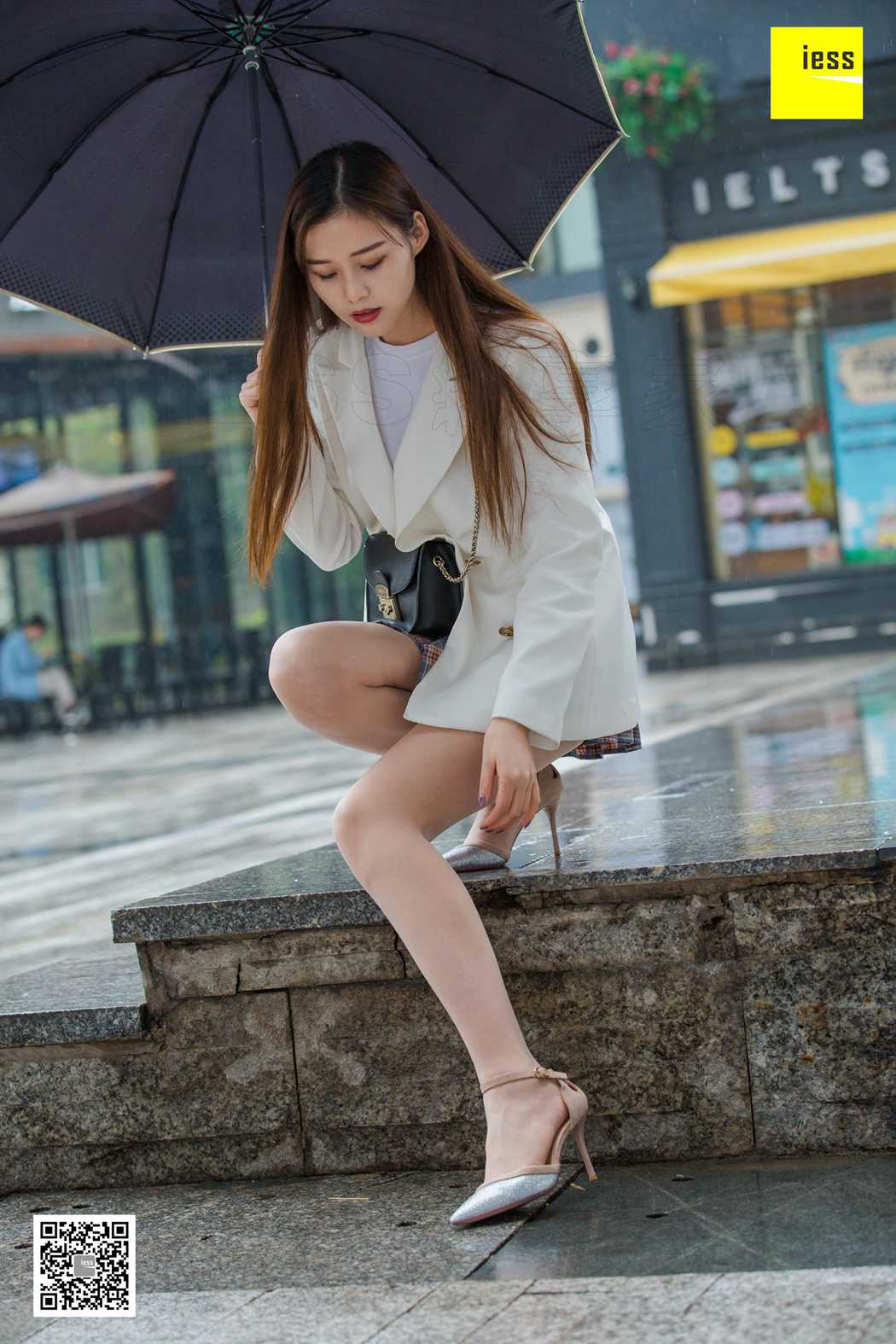 图片[37]-[IESS异思趣向] 2019.03.17 丝享家443：《九妹雨中漫步》九妹 在线浏览 – 速更版-美库