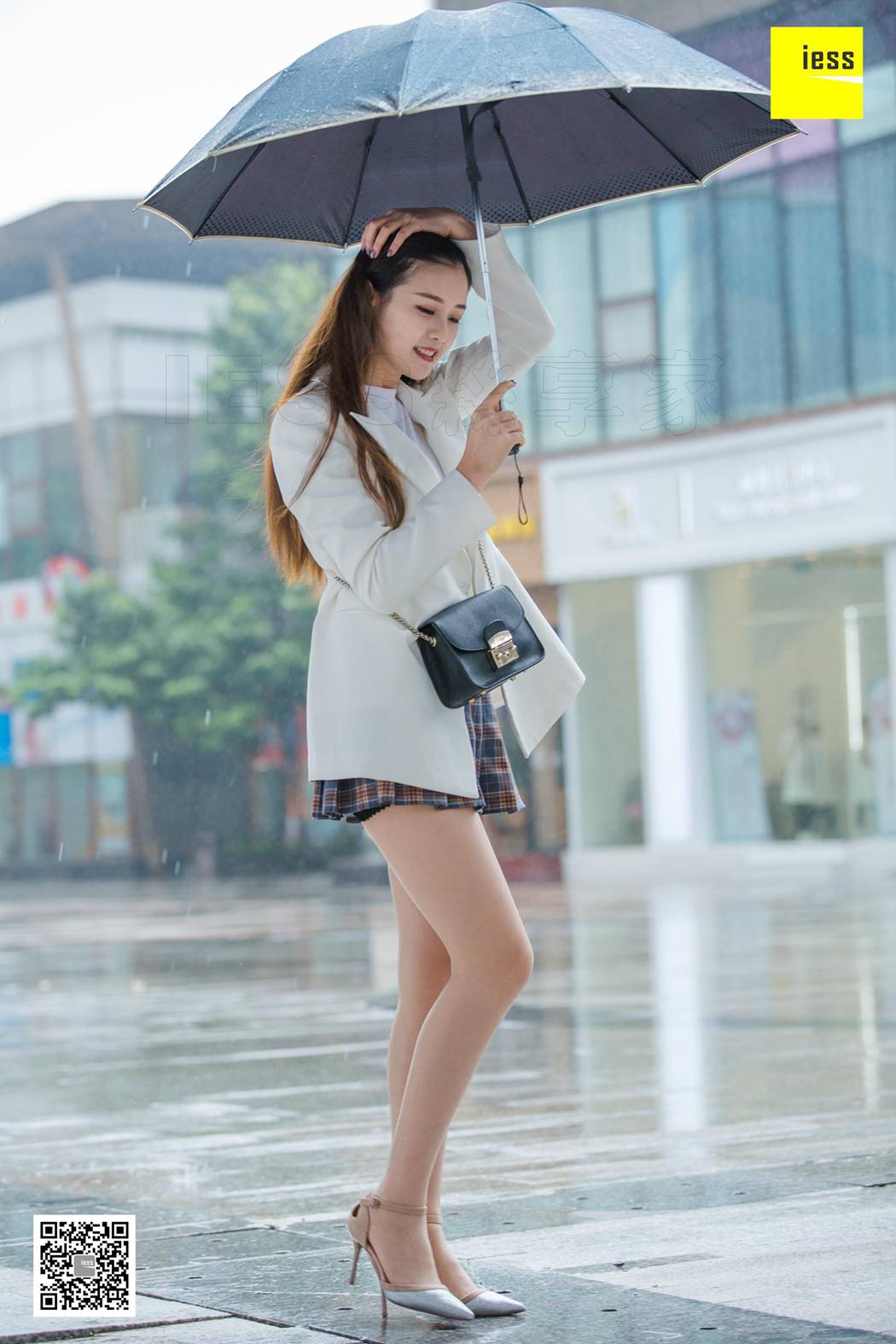 [IESS异思趣向] 2019.03.17 丝享家443：《九妹雨中漫步》九妹 在线浏览 – 速更版-艺库