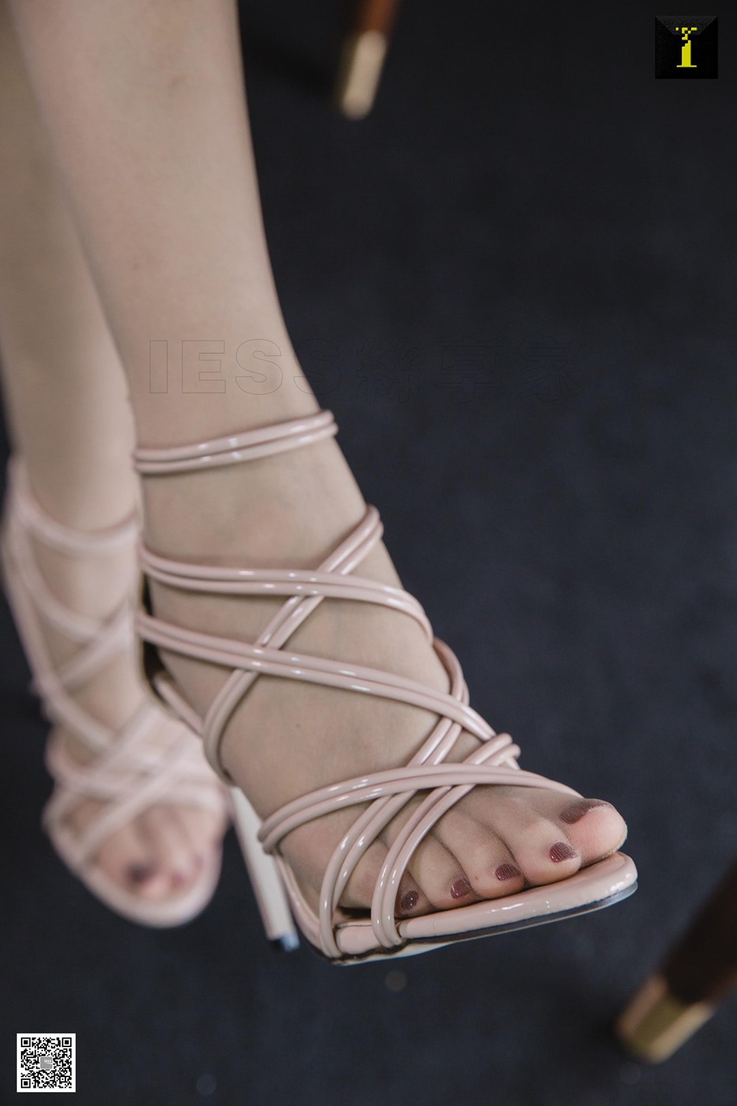 图片[32]-[IESS异思趣向] 2019.04.25 丝享家471：《九妹的肤色凉鞋》九妹 在线浏览 – 速更版-美库