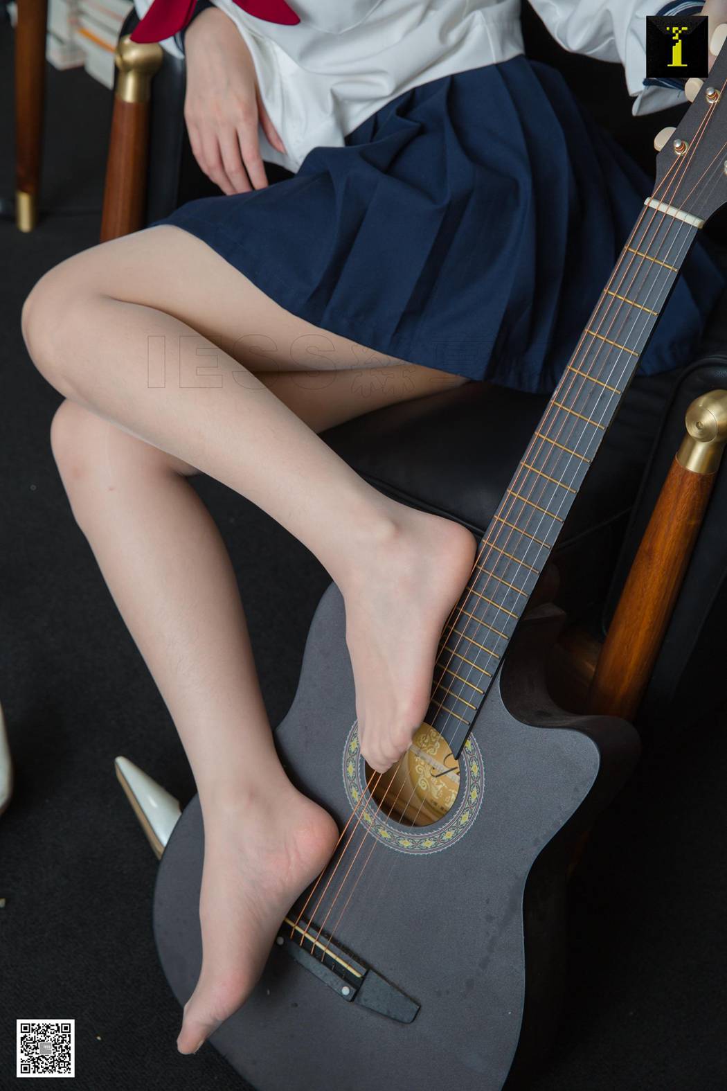 图片[36]-[IESS异思趣向] 2019.04.30 丝享家474：《梓琪JK终现梨涡》梓琪 在线浏览 – 速更版-美库