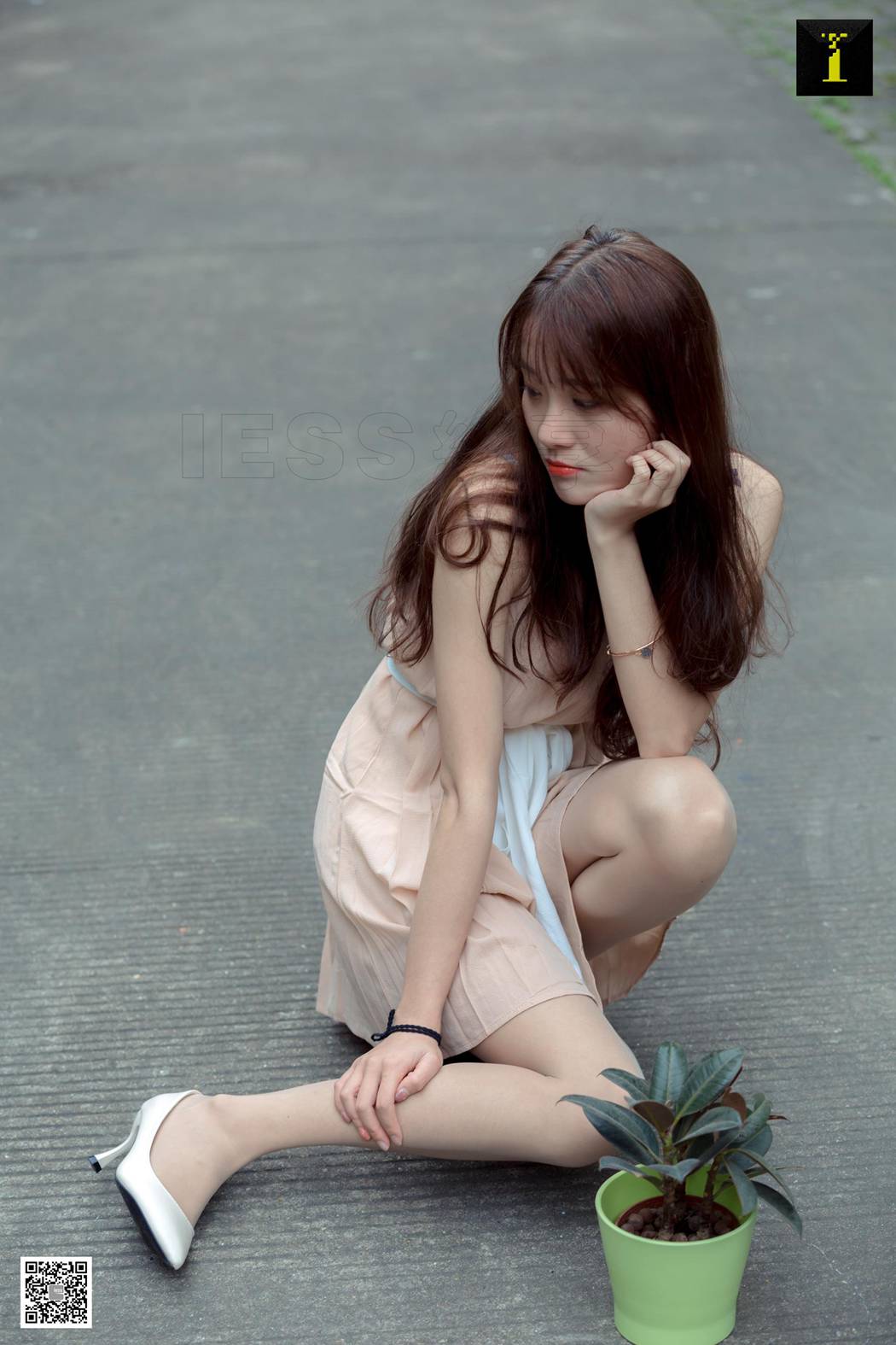 图片[37]-[IESS异思趣向] 2019.05.13 丝享家483：《日系小清新婉萍》婉萍 在线浏览 – 速更版-美库