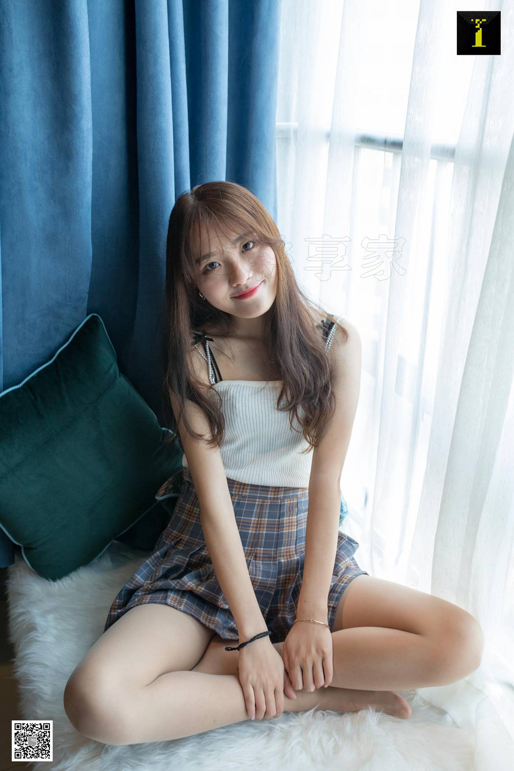 图片[3]-IESS异思趣向 2019.05.29 丝享家：《爱吃零食的婉萍》婉萍 在线浏览 – 速更版-美库