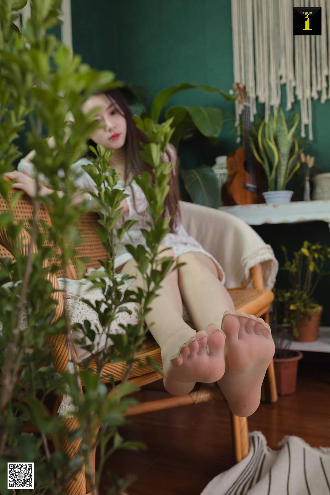 图片[14]-[IESS异思趣向] 2019.06.05 丝享家500：《佳佳 绿植 吉他》佳佳 在线浏览 – 速更版-美库