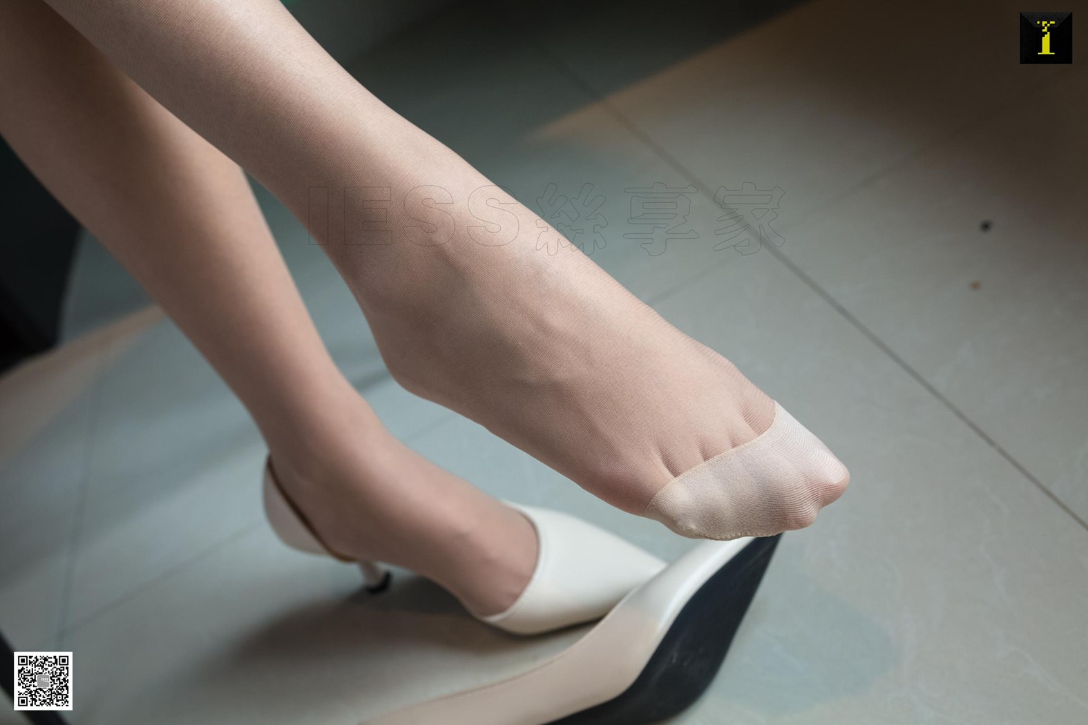 图片[17]-[IESS异思趣向] 2019.06.24 丝享家513：《婉萍的趾尖之花》婉萍 在线浏览 – 速更版-美库