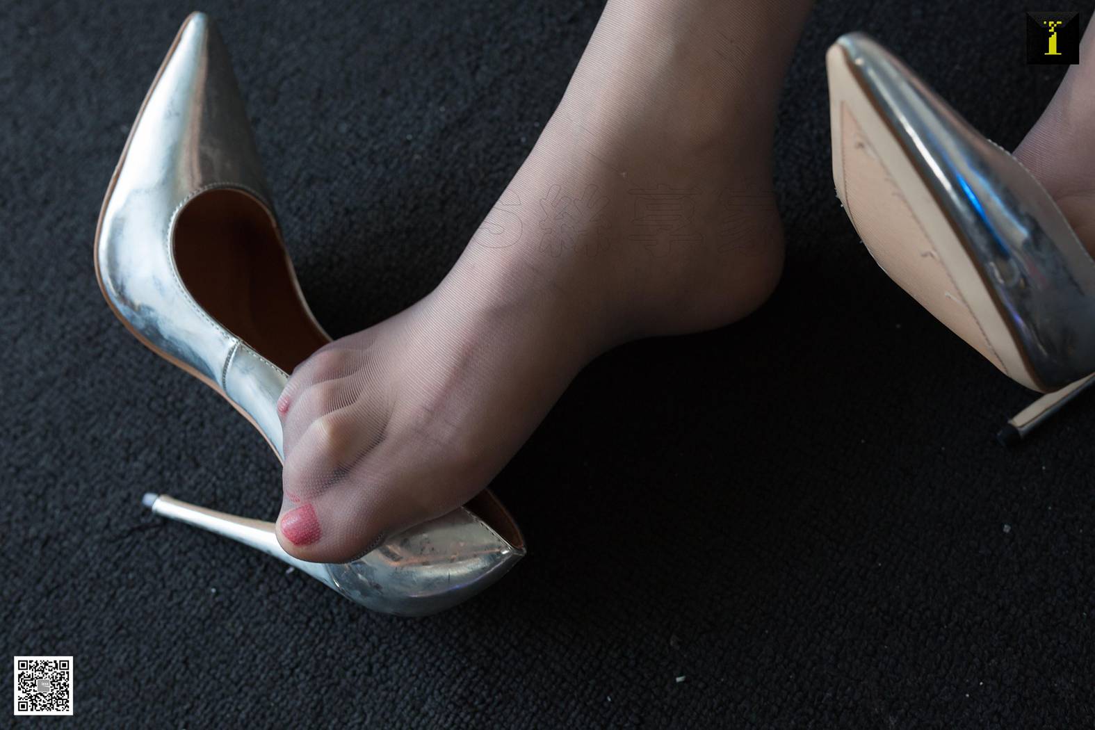 图片[81]-[IESS异思趣向] 2019.07.11 丝享家526：《大模秋的礼服展示》秋秋 在线浏览 – 速更版-美库