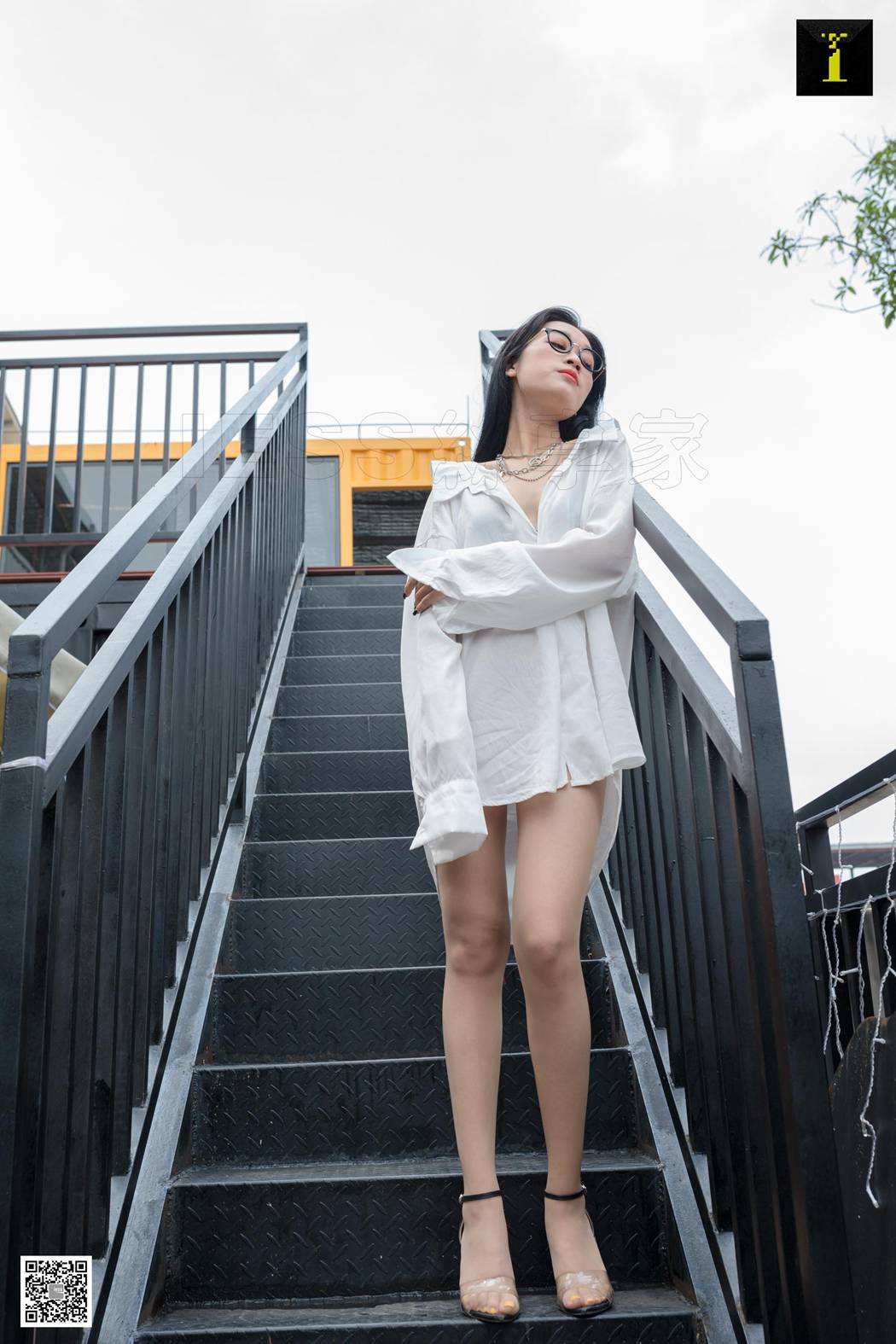 图片[23]-[IESS异思趣向] 2019.07.22 丝享家533：可乐《男友衬衫里的温柔》 在线浏览 – 速更版-美库