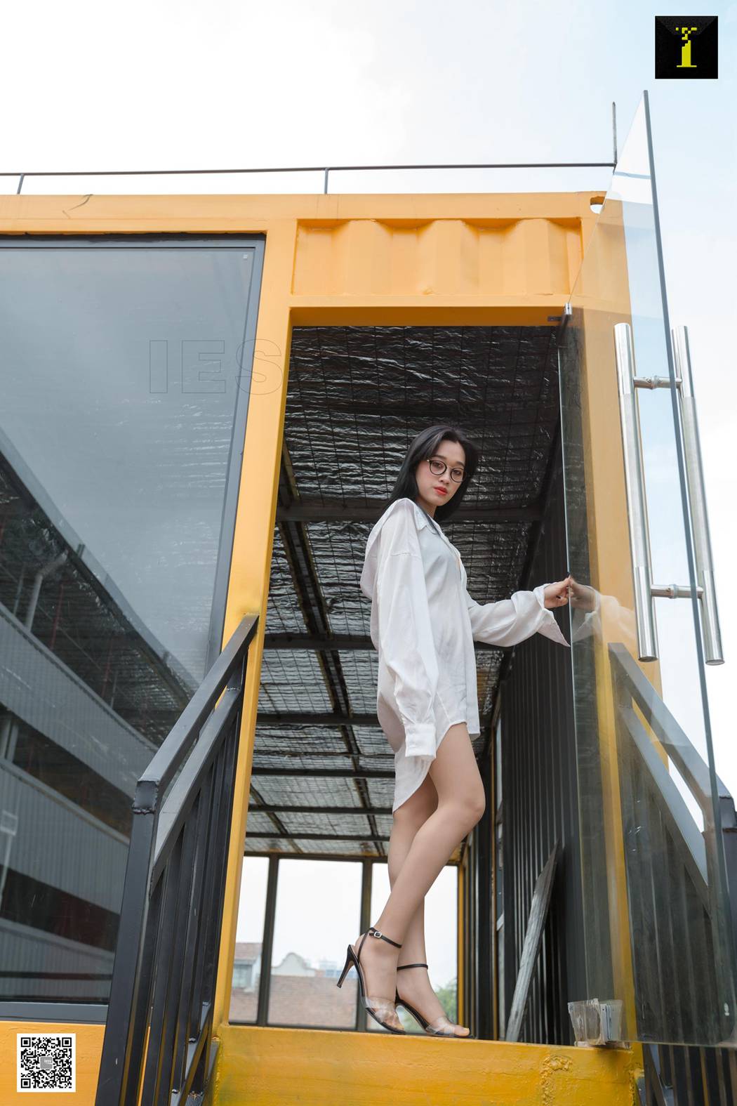 图片[28]-[IESS异思趣向] 2019.07.22 丝享家533：可乐《男友衬衫里的温柔》 在线浏览 – 速更版-美库