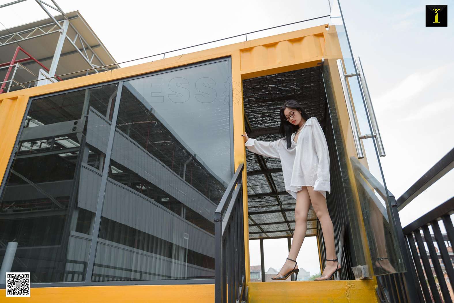 图片[63]-[IESS异思趣向] 2019.07.22 丝享家533：可乐《男友衬衫里的温柔》 在线浏览 – 速更版-美库