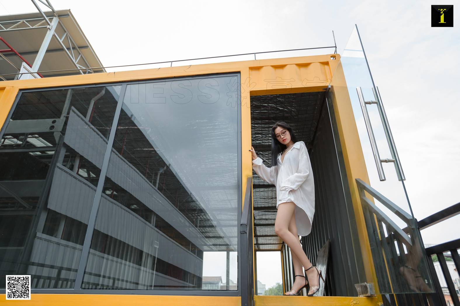 图片[42]-[IESS异思趣向] 2019.07.22 丝享家533：可乐《男友衬衫里的温柔》 在线浏览 – 速更版-美库