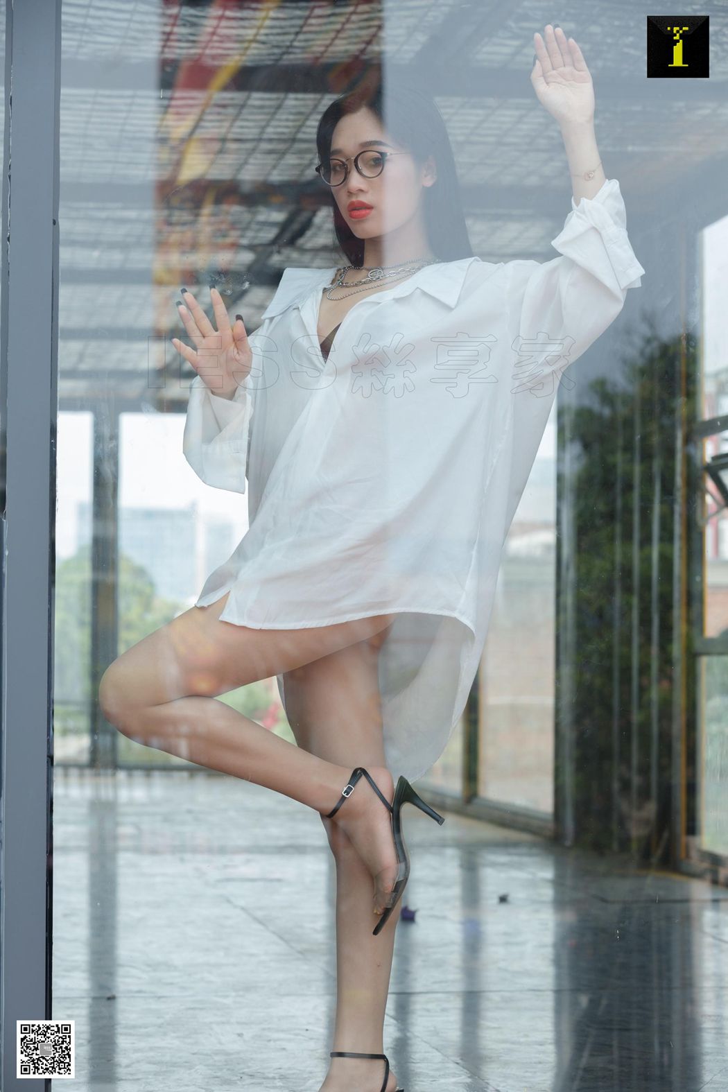 图片[62]-[IESS异思趣向] 2019.07.22 丝享家533：可乐《男友衬衫里的温柔》 在线浏览 – 速更版-美库