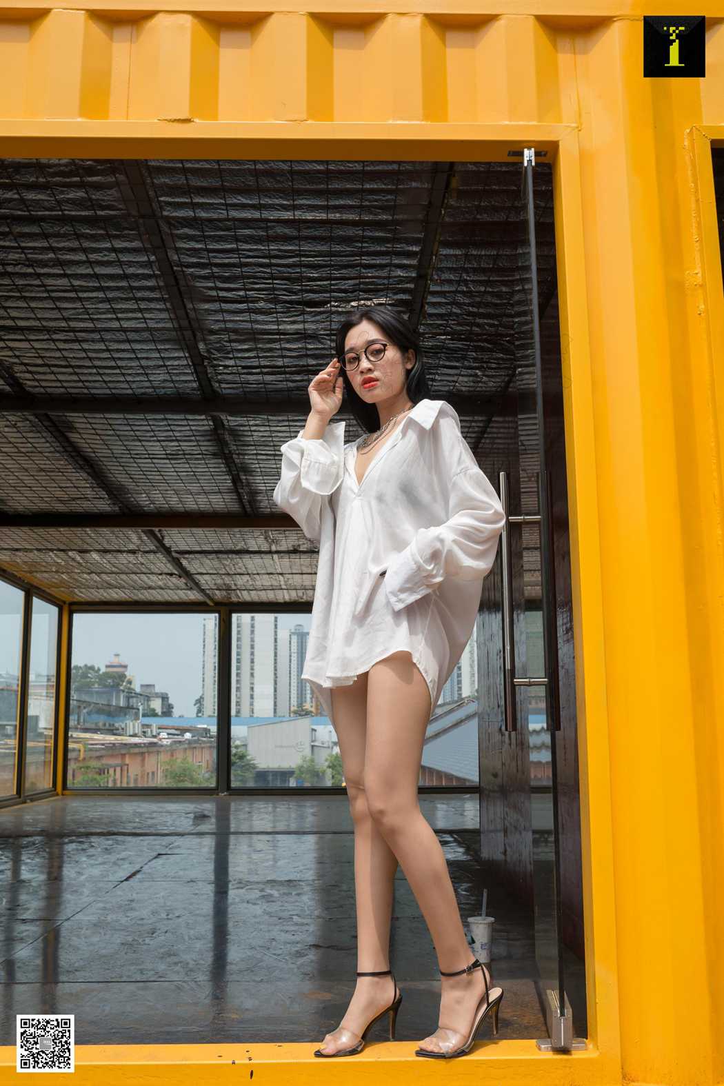 图片[82]-[IESS异思趣向] 2019.07.22 丝享家533：可乐《男友衬衫里的温柔》 在线浏览 – 速更版-美库