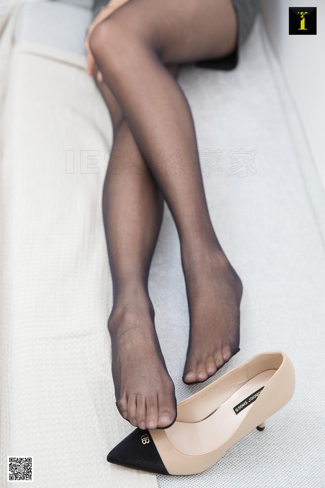 图片[90]-[IESS异思趣向] 2019.08.02 丝享家542：婉萍《婉萍下班换袜》 在线浏览 – 速更版-美库