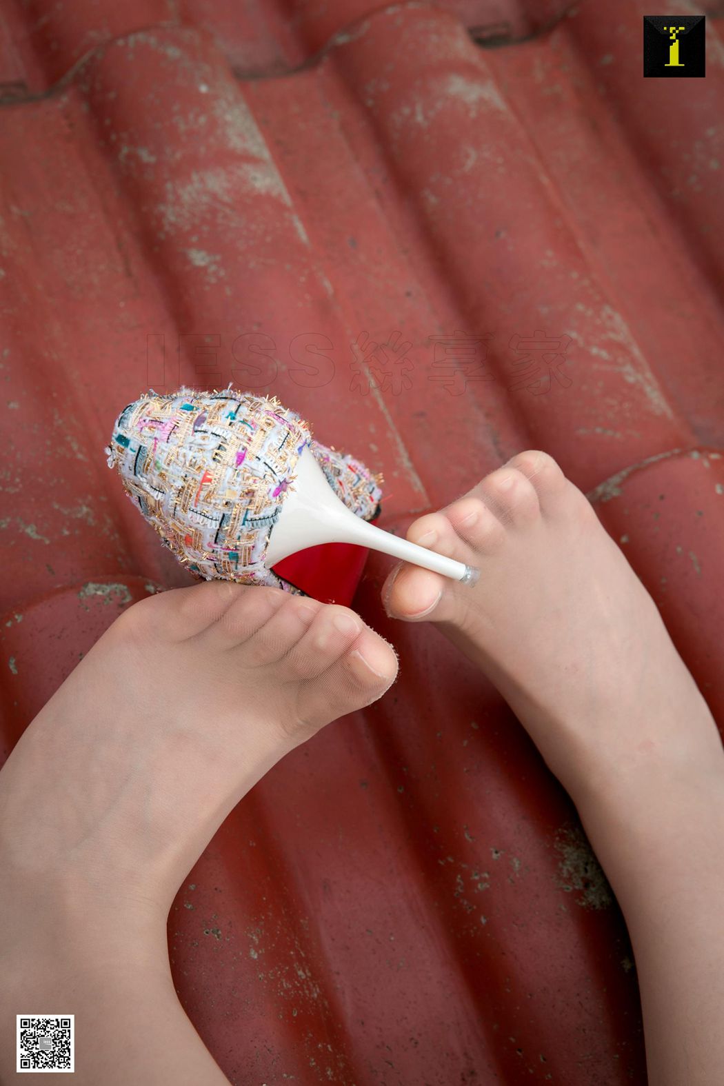 图片[32]-[IESS异思趣向] 2019.08.07 丝享家545：九妹《九妹七夕红屋顶》 在线浏览 – 速更版-美库