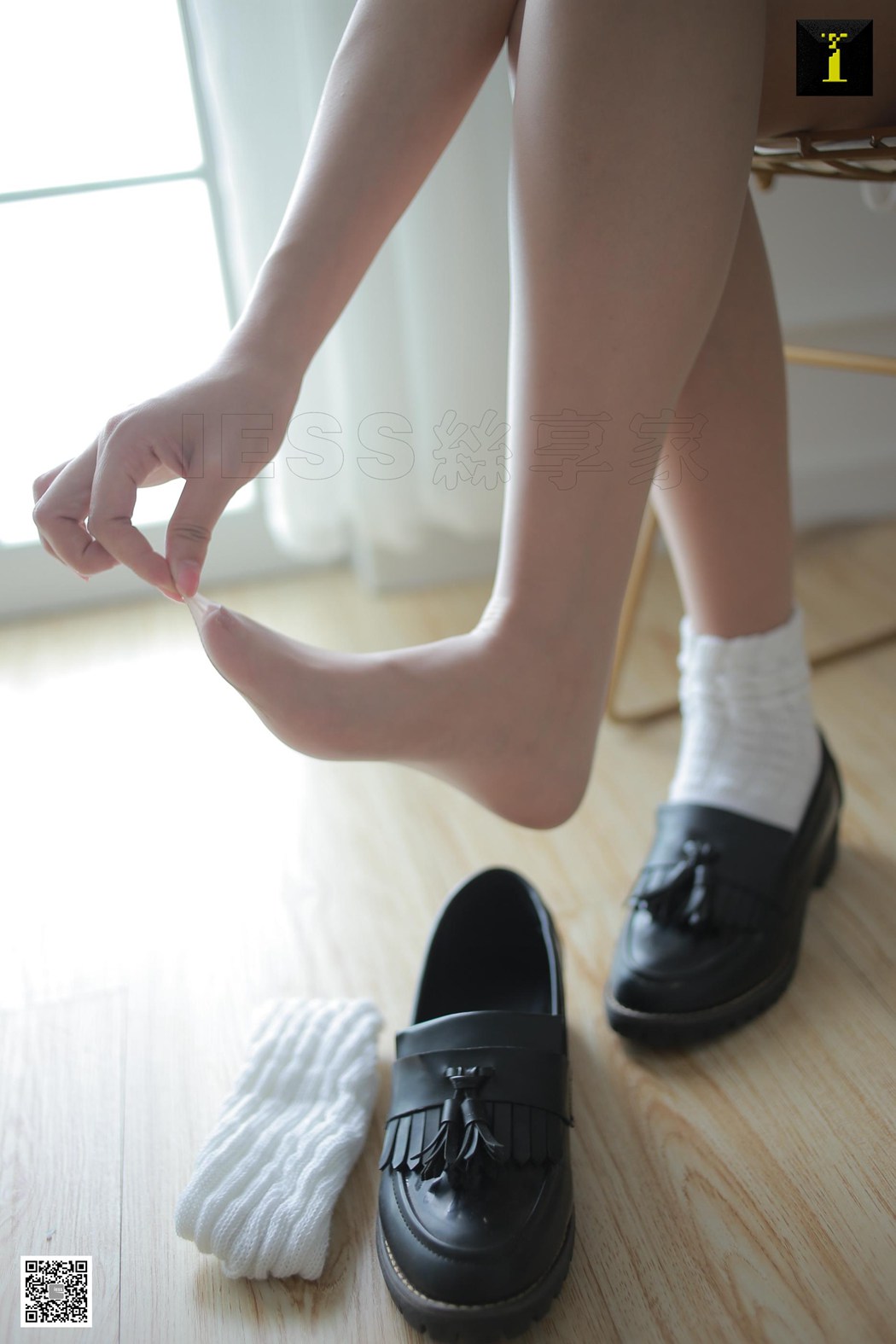 图片[6]-[IESS异思趣向] 2019.08.21 丝享家555：小衫《小衫初尝JK棉袜》 在线浏览 – 速更版-美库