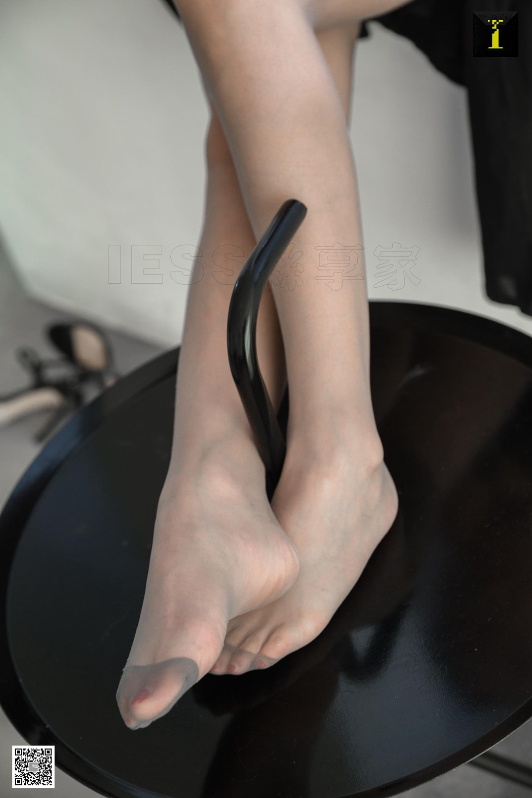 图片[32]-[IESS异思趣向] 2019.08.20 丝享家554：秋秋《秋秋袜上的唇印》 在线浏览 – 速更版-美库