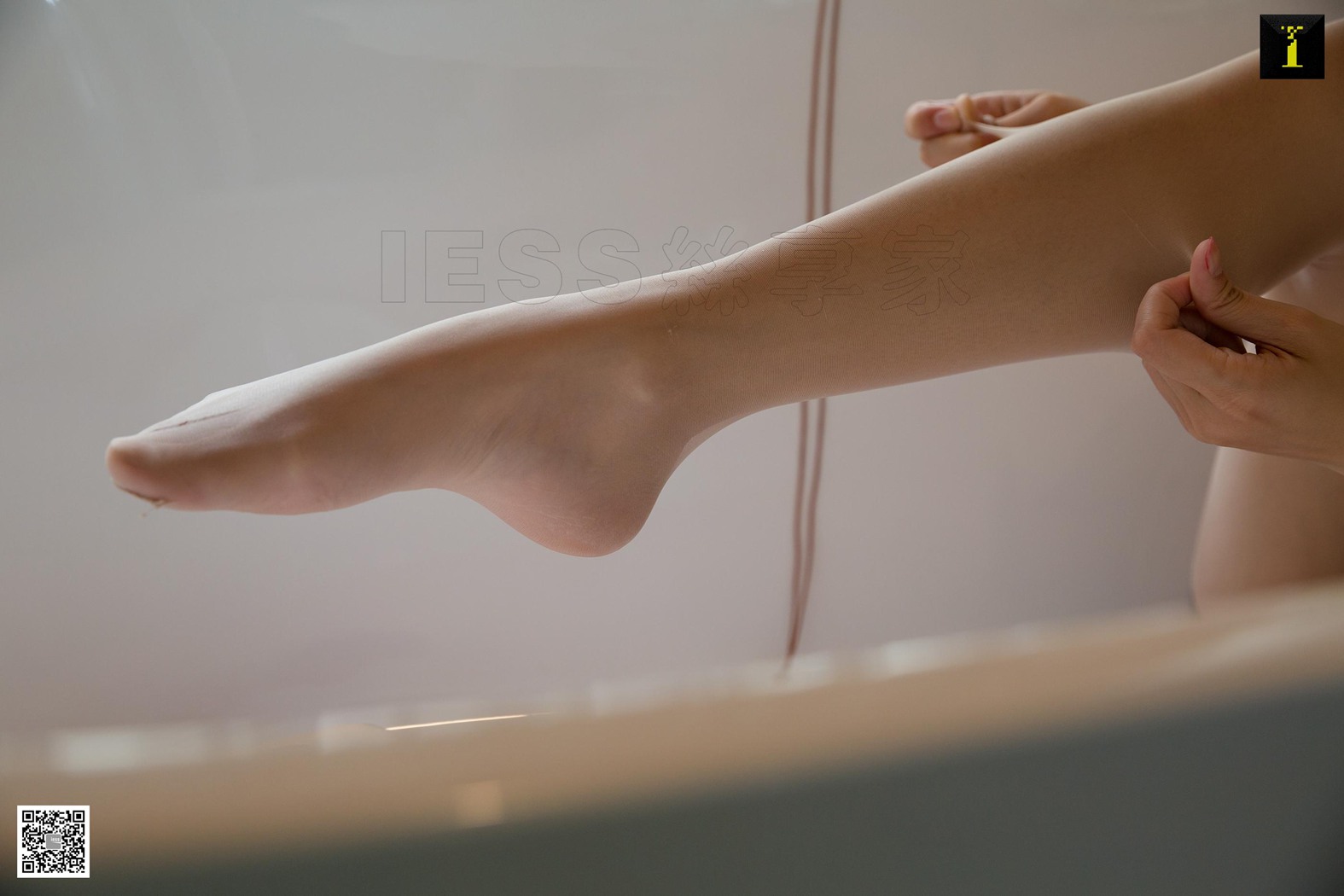 图片[3]-[IESS异思趣向] 2019.08.29 丝享家561：婉萍《婉萍与小黄鸭》 在线浏览 – 速更版-美库