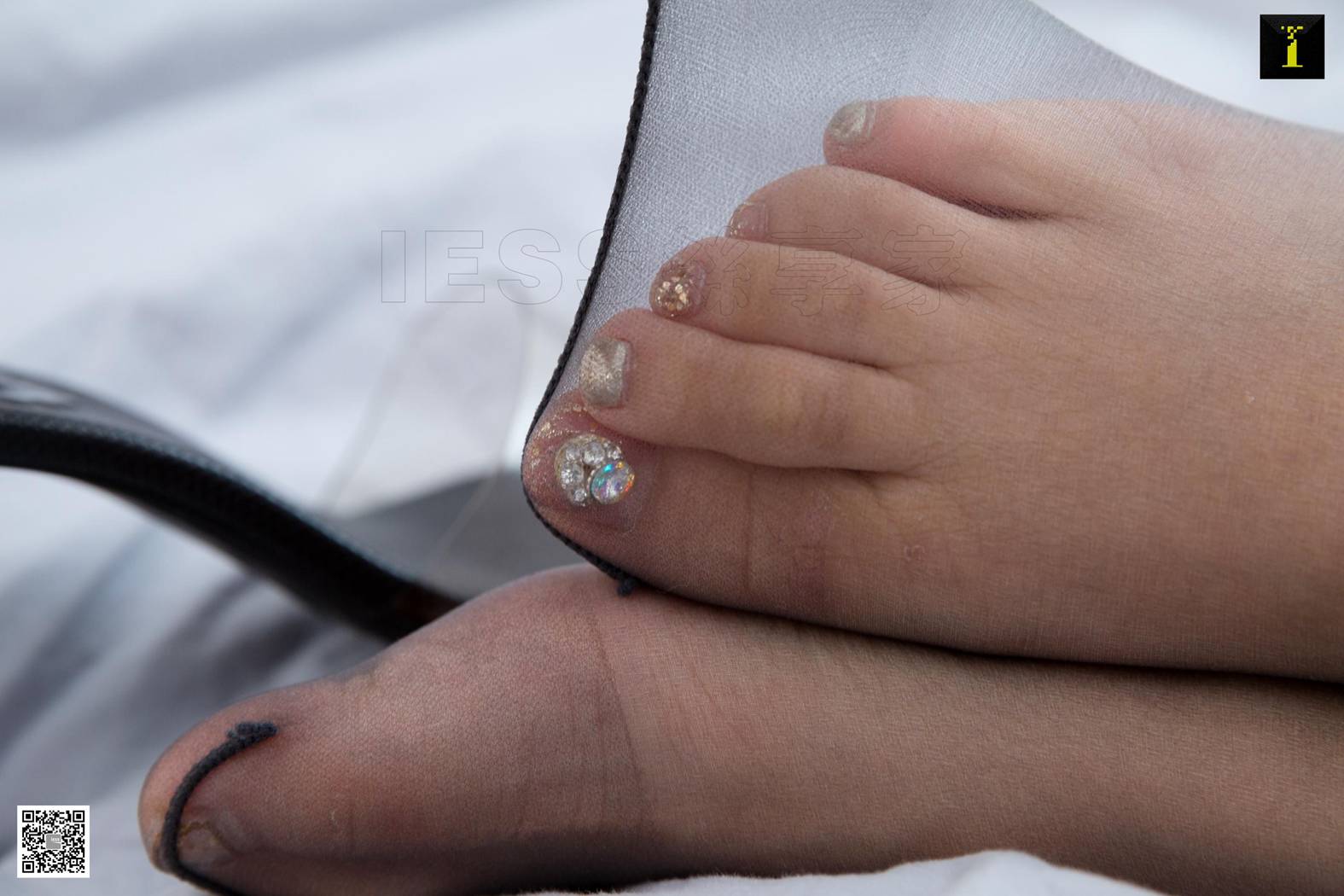 图片[10]-[IESS异思趣向] 2019.09.17 丝享家573：可乐《一个酒醒的妹子》在线浏览 – 速更版-美库