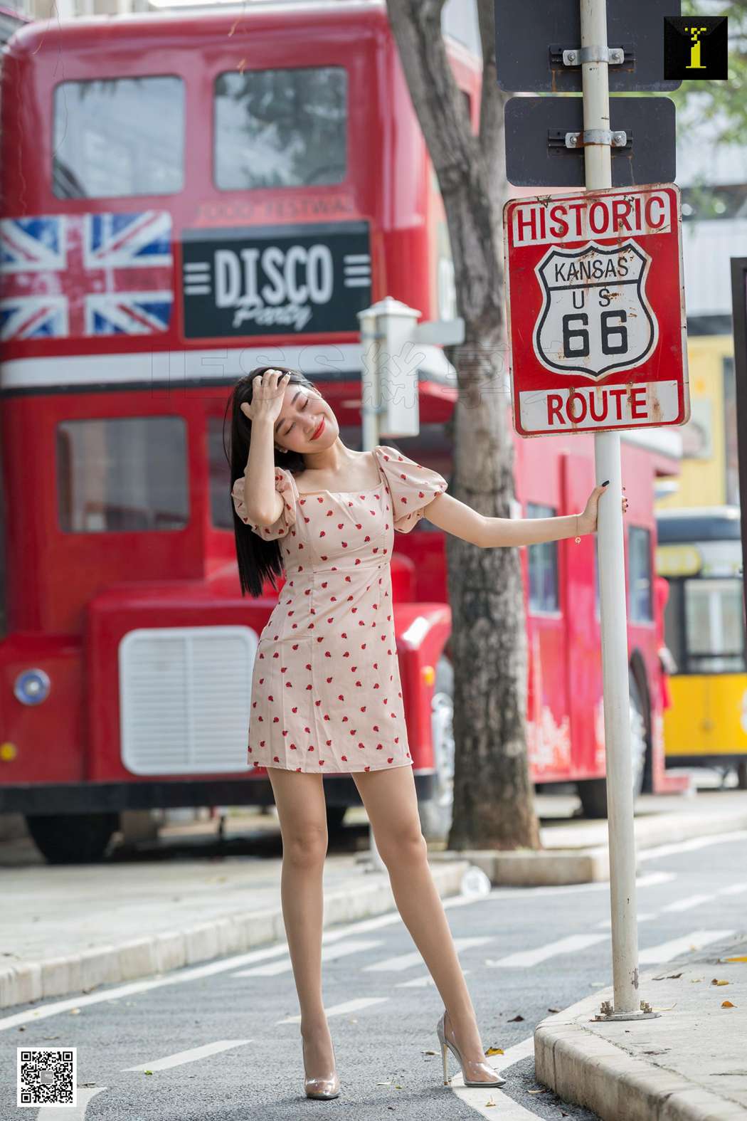 图片[15]-[IESS异思趣向] 2019.10.11 丝享家586：可乐《少女感街拍》在线浏览 – 速更版-美库