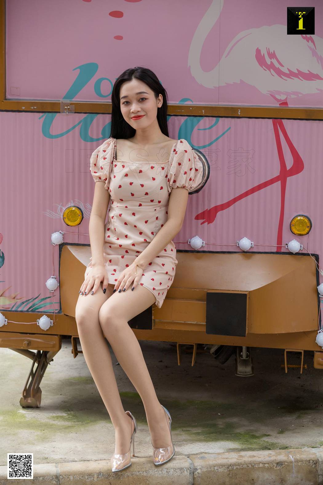 图片[40]-[IESS异思趣向] 2019.10.11 丝享家586：可乐《少女感街拍》在线浏览 – 速更版-美库