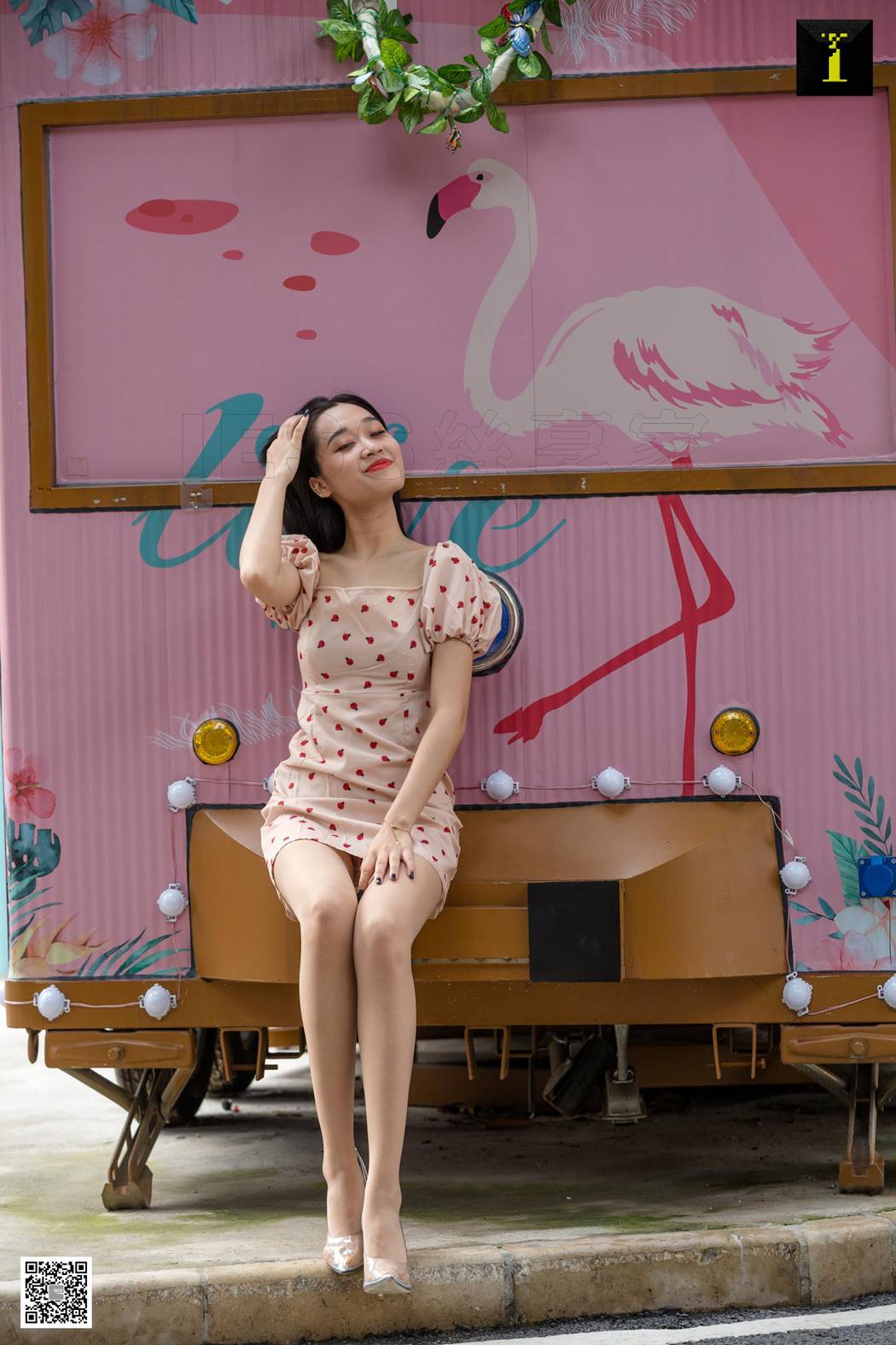 图片[84]-[IESS异思趣向] 2019.10.11 丝享家586：可乐《少女感街拍》在线浏览 – 速更版-美库