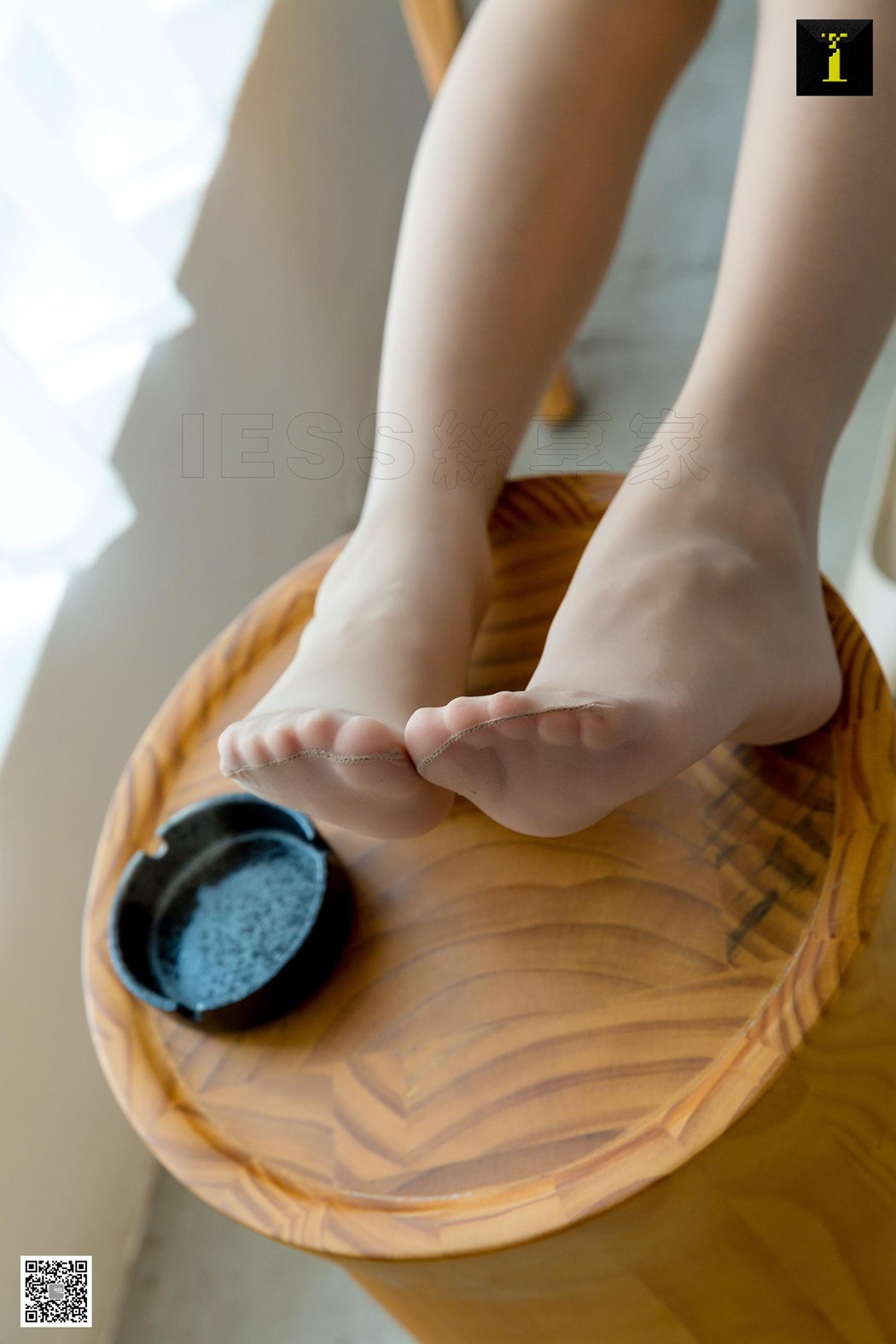 图片[43]-[IESS异思趣向] 2019.10.24 丝享家 595 婉萍《婉萍的紫色小花》在线浏览 – 速更版-美库