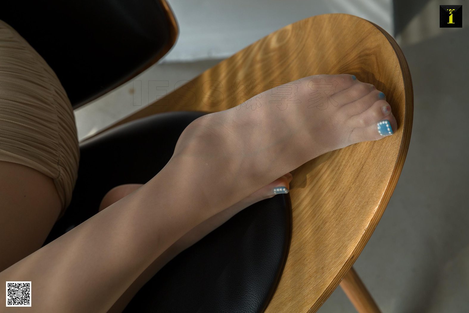 图片[3]-[IESS异思趣向] 2019.10.31 丝享家 599：九妹《光与影的质感》在线浏览 – 速更版-美库