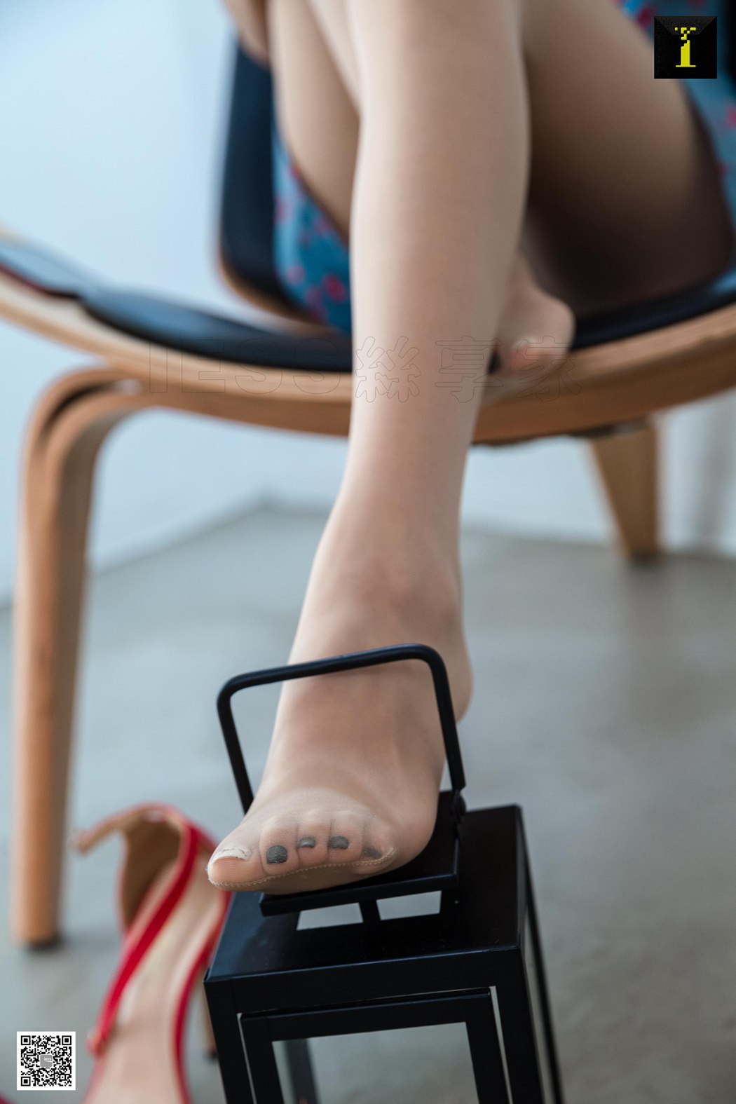 图片[37]-[IESS异思趣向] 2019.10.30 丝享家 598：美子《美子红色小樱桃》在线浏览 – 速更版-美库