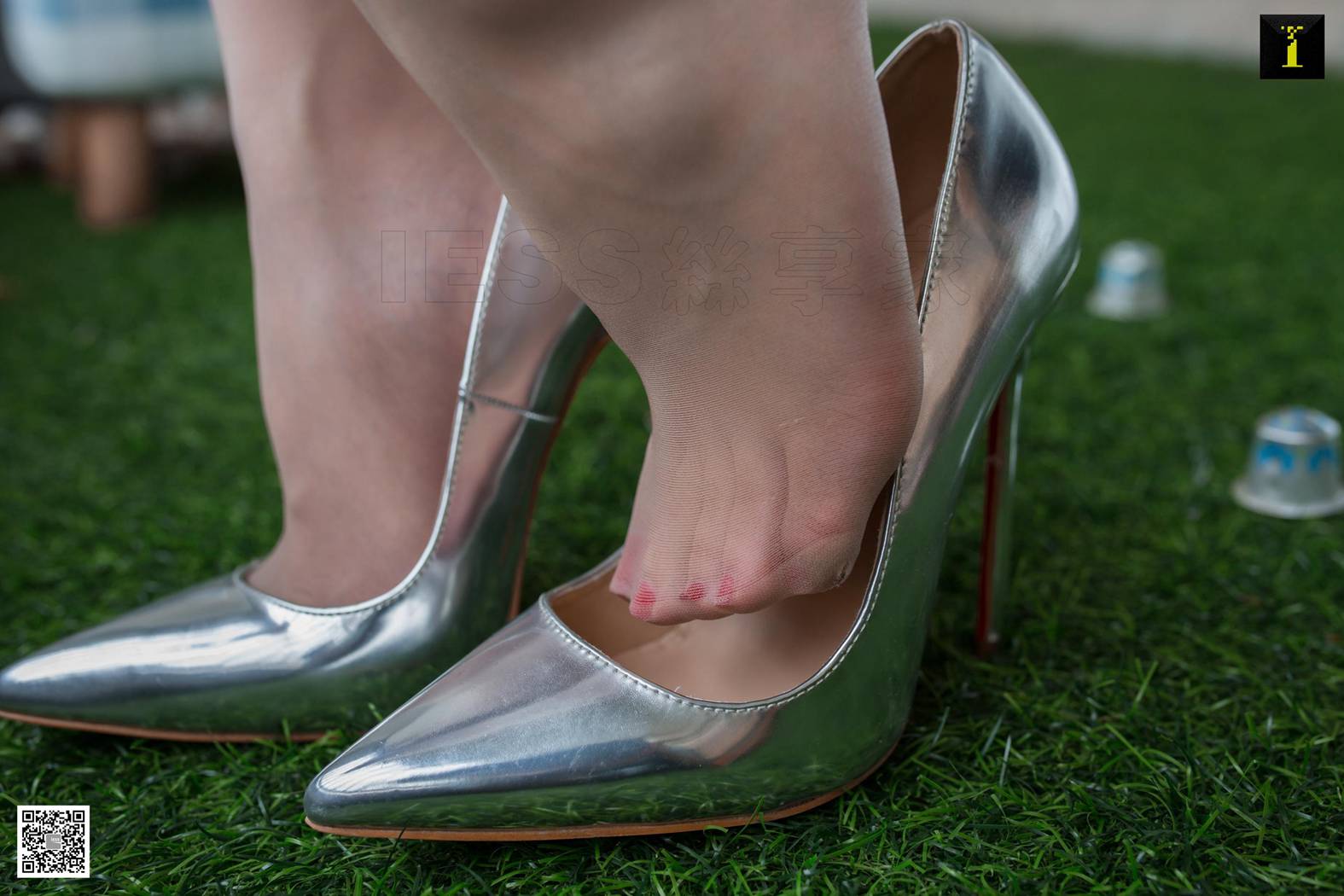 图片[40]-[IESS异思趣向] 2019.11.07 丝享家 604： 紫薇《紫薇的银色高跟》在线浏览 – 速更版-美库