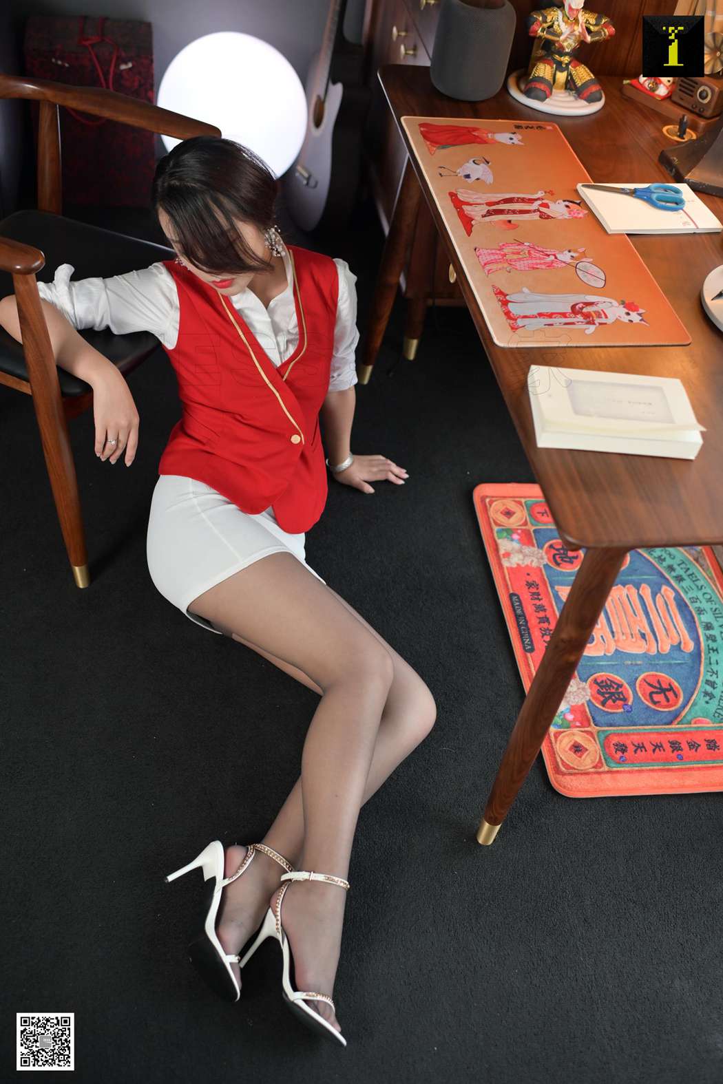 图片[42]-[IESS异思趣向] 2019.11.11 丝享家 608 小北《小北的红色套装》在线浏览 – 速更版-美库