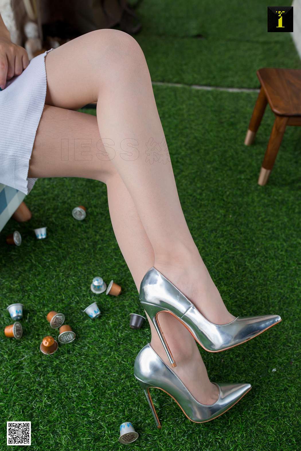 图片[69]-[IESS异思趣向] 2019.11.07 丝享家 604： 紫薇《紫薇的银色高跟》在线浏览 – 速更版-美库