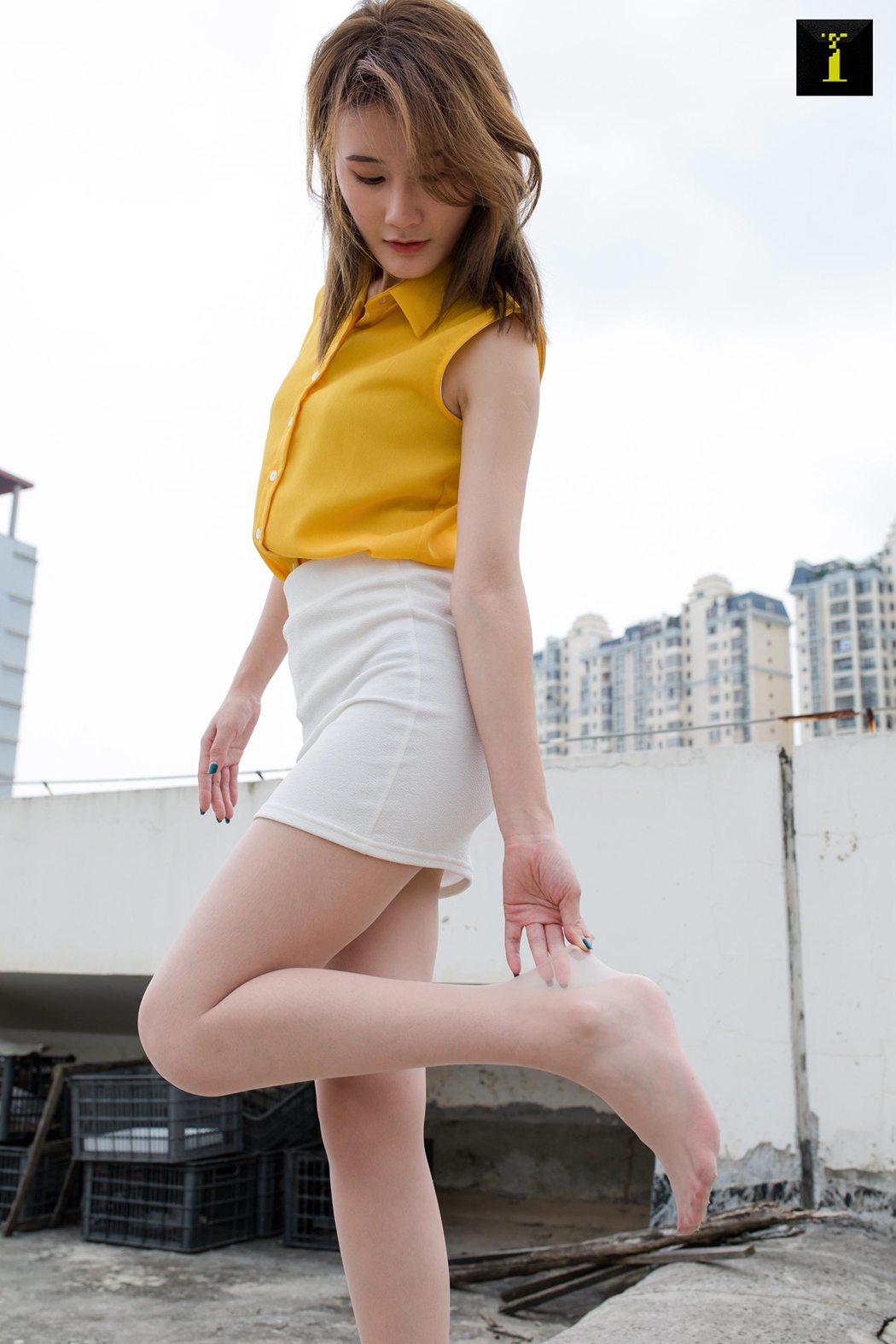 图片[54]-[IESS异思趣向] 2019.11.13 丝享家617：紫薇《楼顶玩耍的紫薇》在线浏览 – 速更版-美库