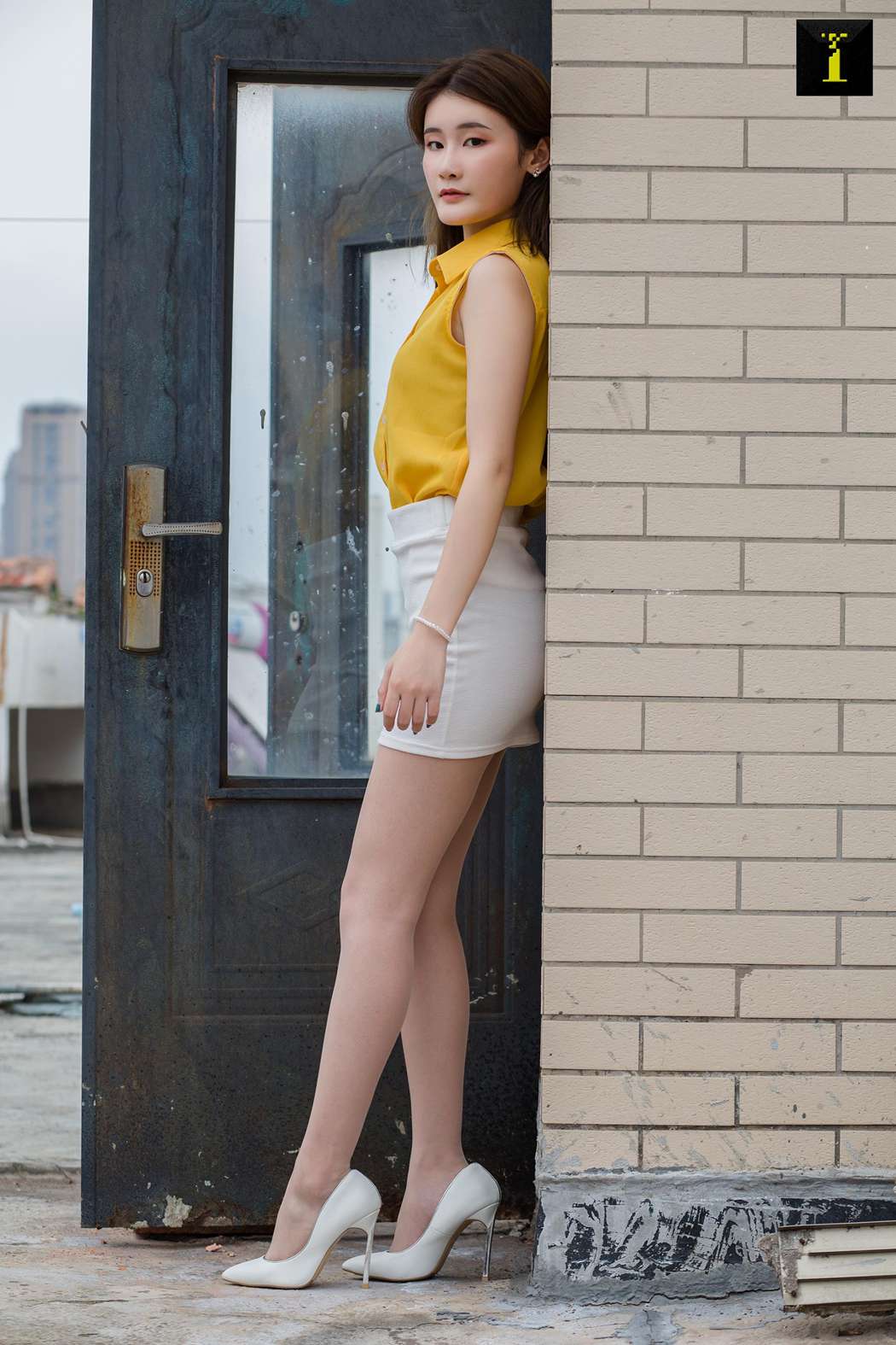 图片[70]-[IESS异思趣向] 2019.11.13 丝享家617：紫薇《楼顶玩耍的紫薇》在线浏览 – 速更版-美库